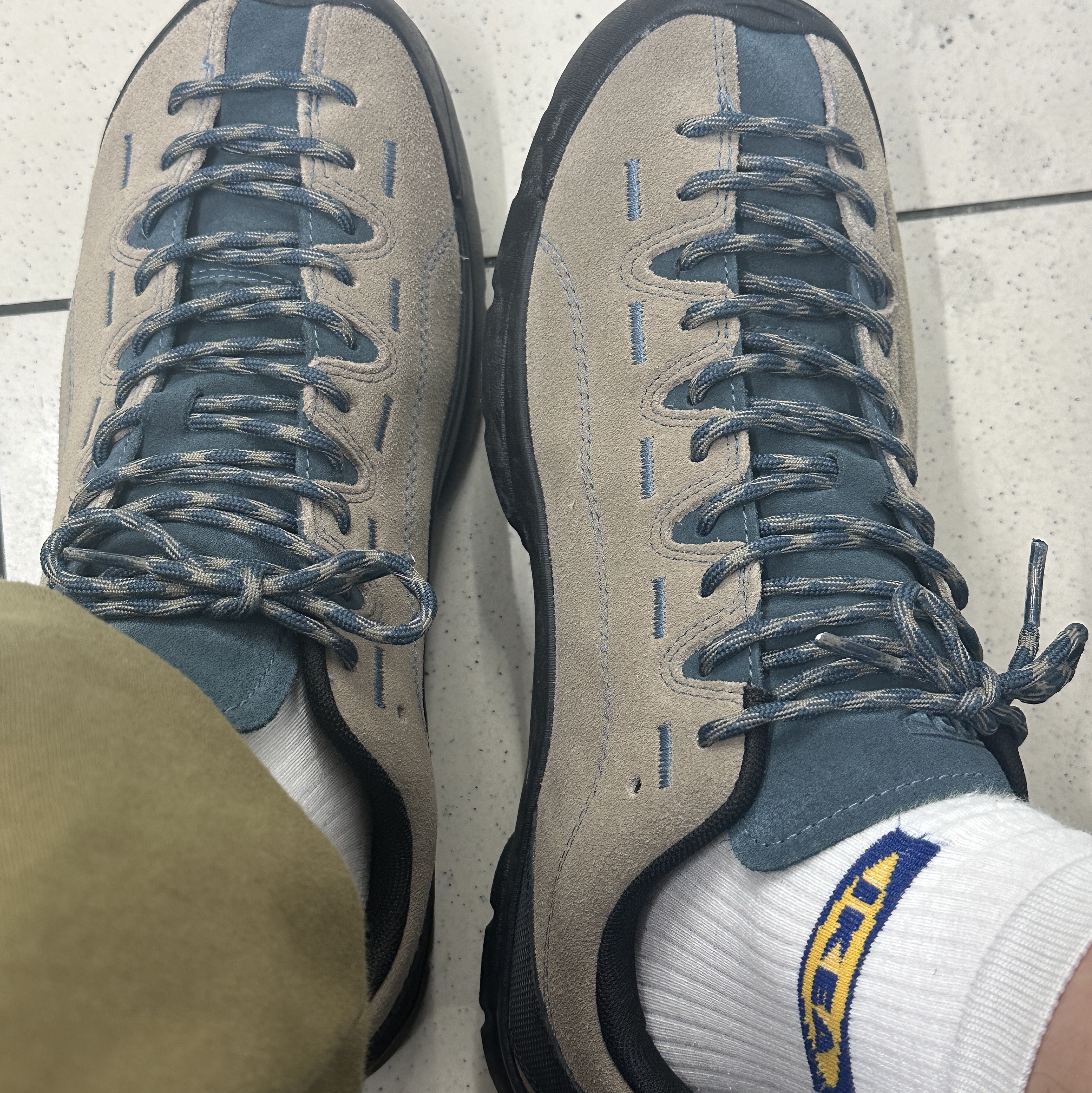 Keen Men Jasper Brindle Orion Blue 착용 스타일