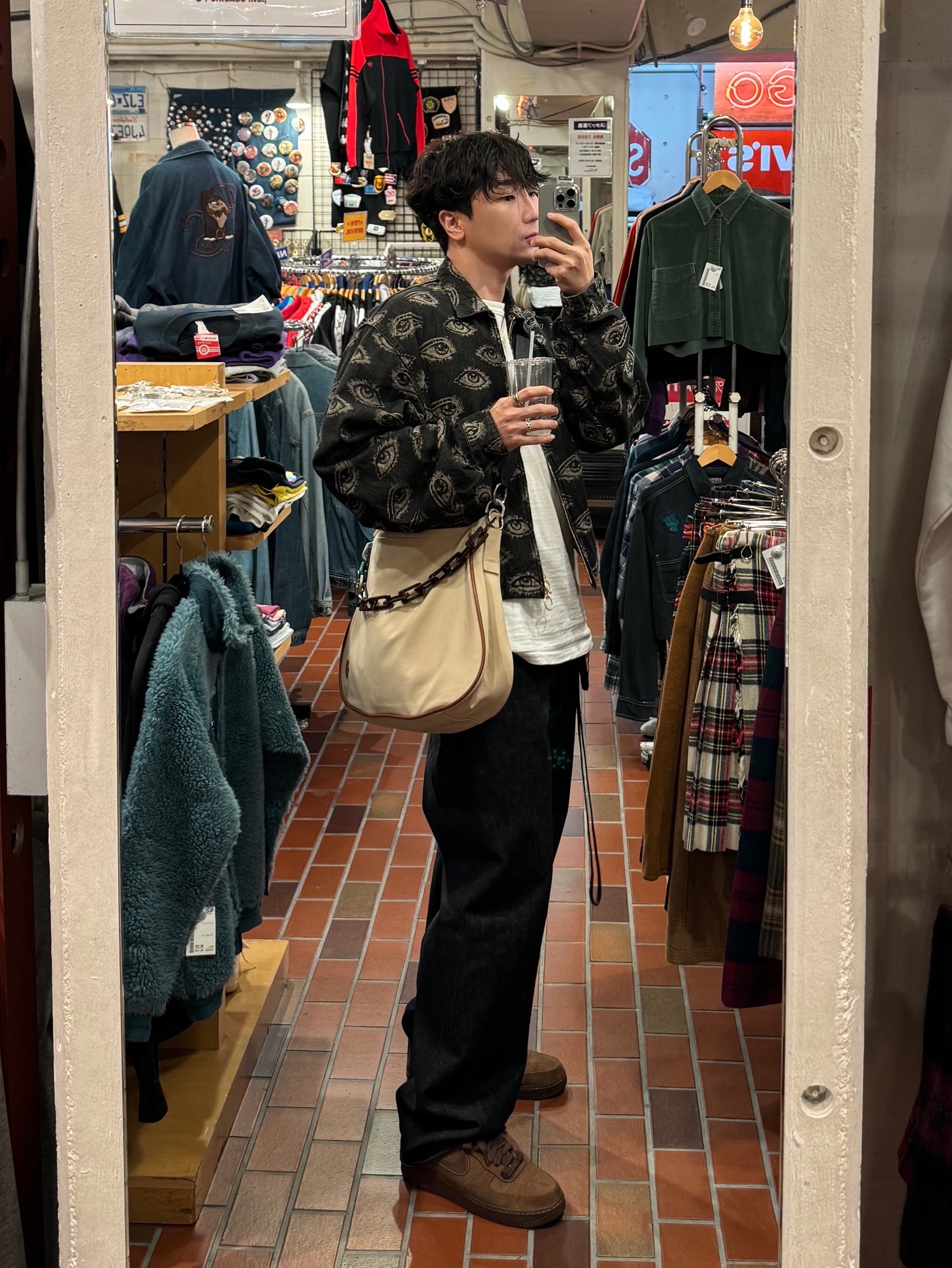 Kapital 12 oz. Speakeasy Denim Drizzler Jacket Black, (W) Nike Air Force 1 '07 Cacao Wow 착용 스타일