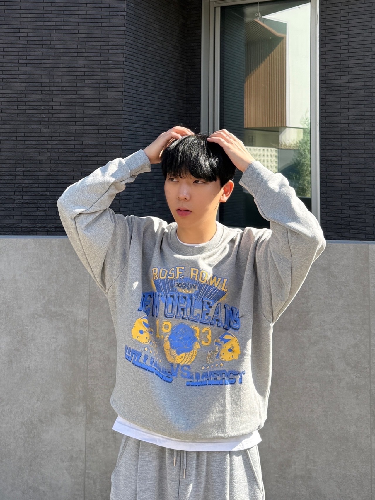 (W) Jordan 1 Low White Wolf Grey 착용 스타일 - 4