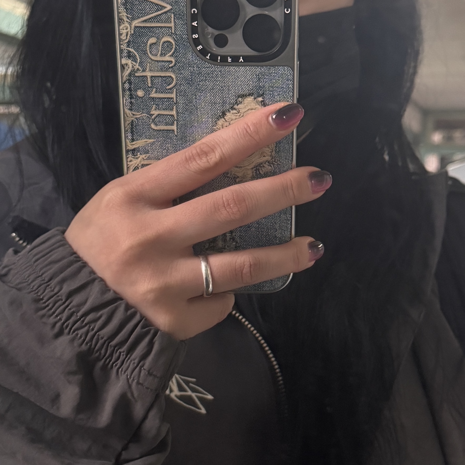 Casetify x Matin Kim iPhone Destroyed Denim Magsafe Mirror Case Silver 착용 스타일