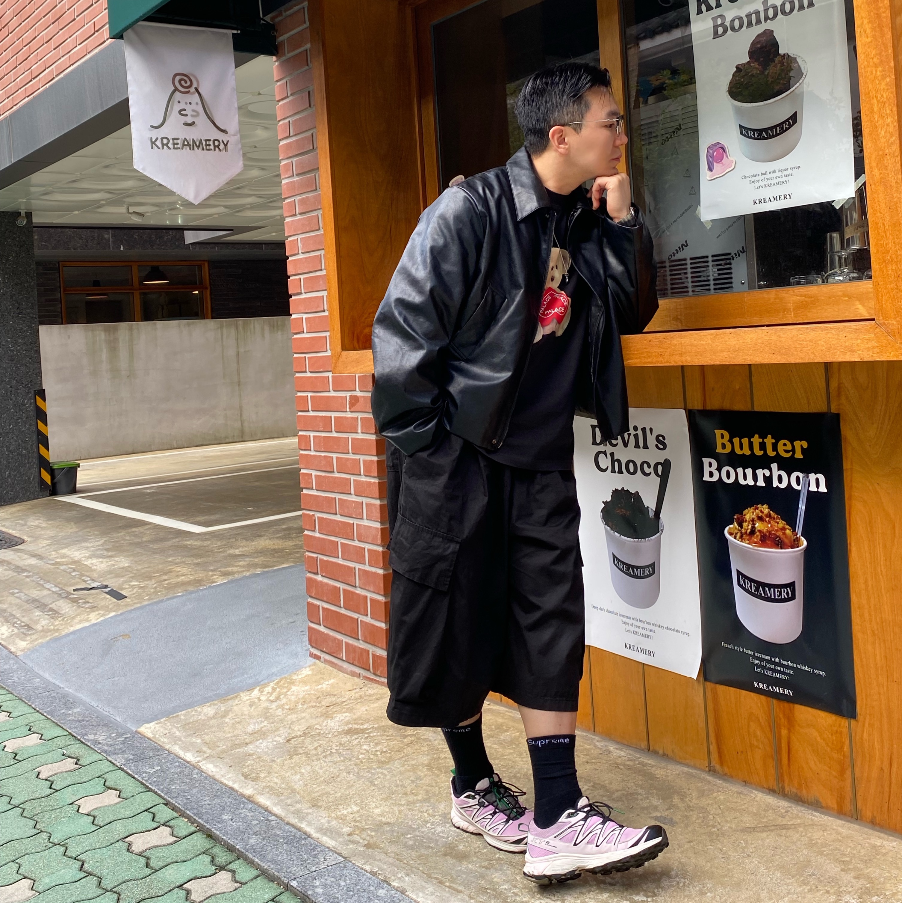 Palace Teddy T-Shirt Black - 24SS, Salomon x Sandy Liang XT-6 Expanse Cradle Pink 착용 스타일 - 3