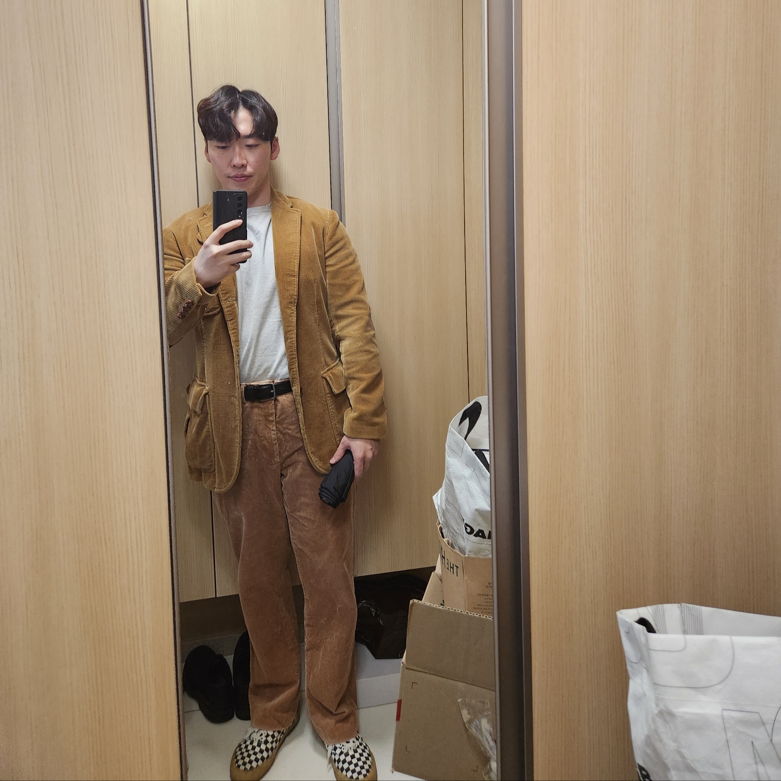 A.P.C. Raymond T-Shirt Grey 착용 스타일