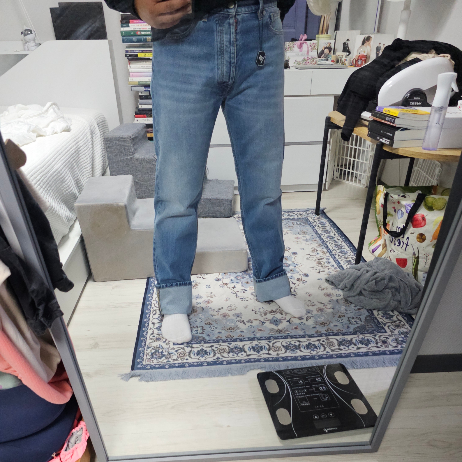 Maison Margiela Straight Jeans Medium Wash 착용 스타일 - 1