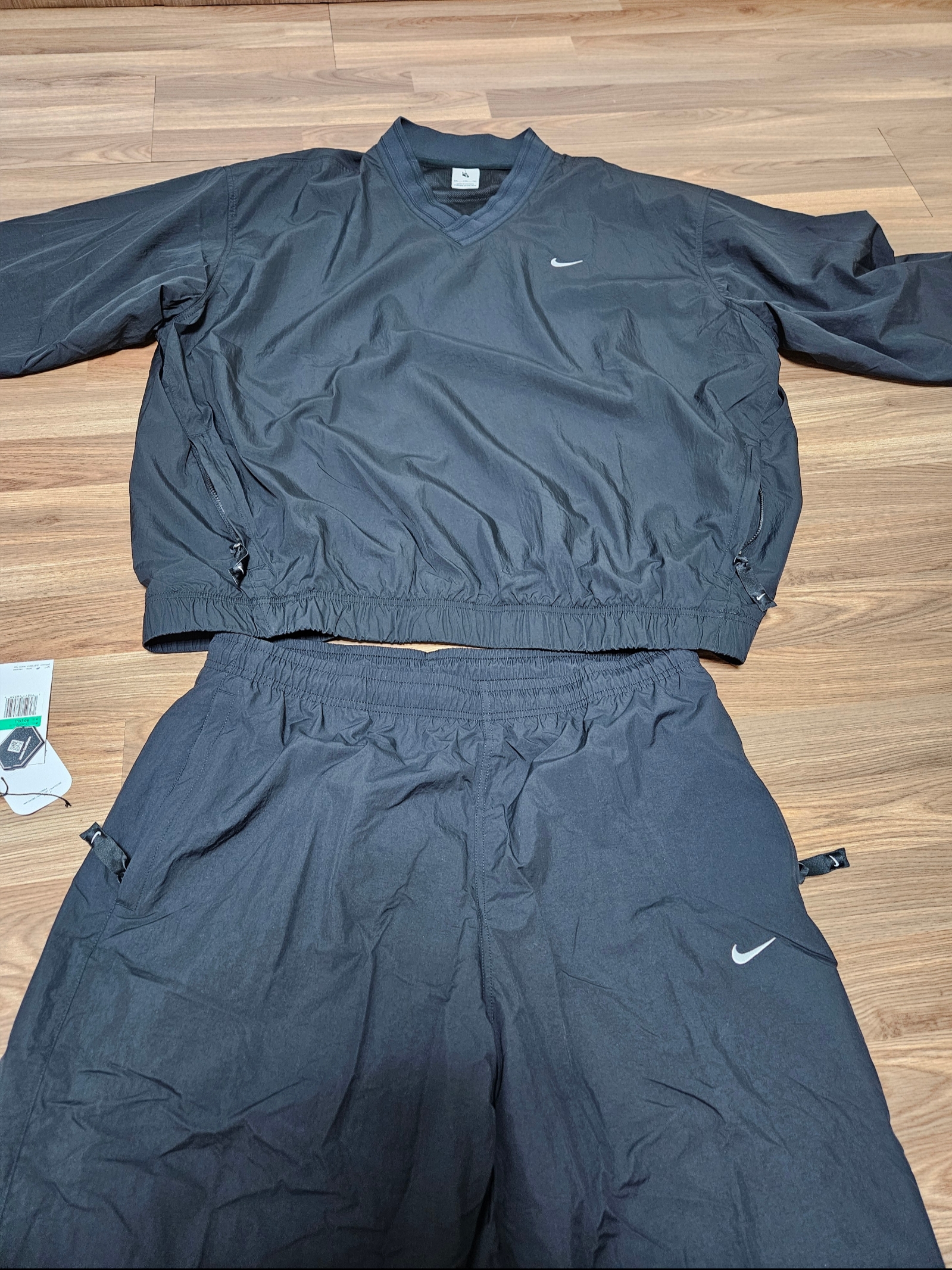 Nike Solo Swoosh Windshirt Black White - Asia, Nike NRG Solo Swoosh Woven Track Pants Black White - Asia 착용 스타일 - 2