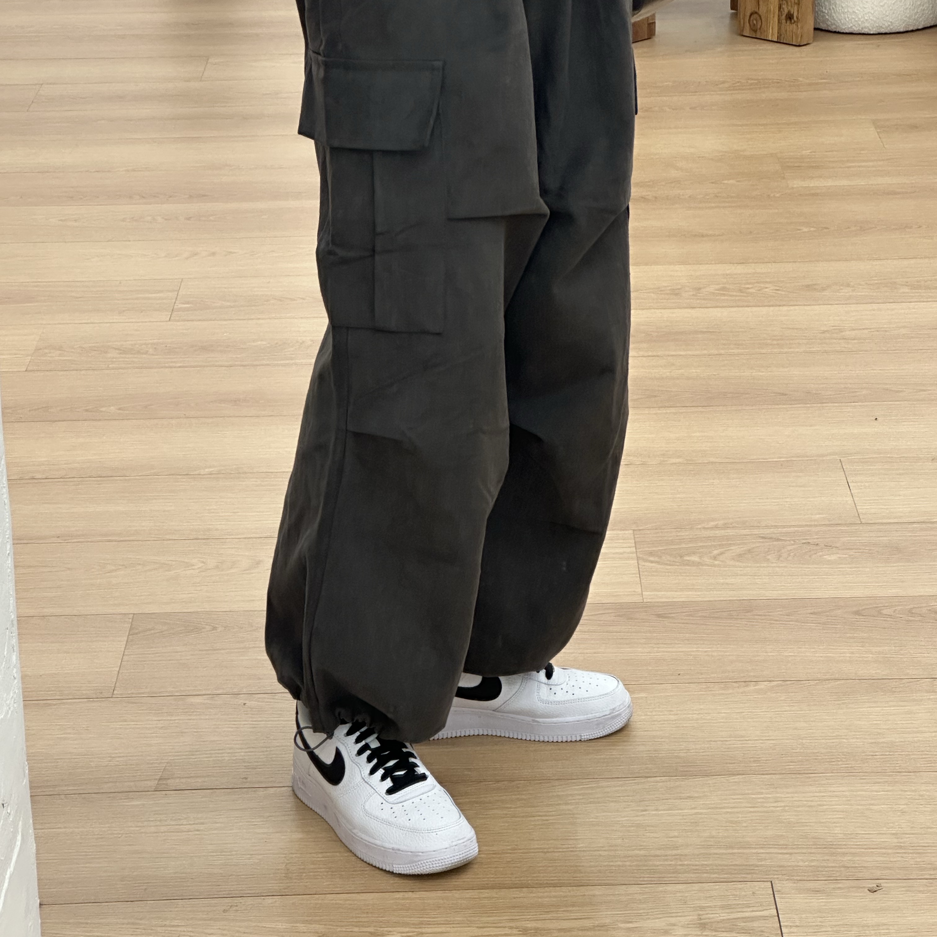 Nike Air Force 1 '07 White Black 착용 스타일