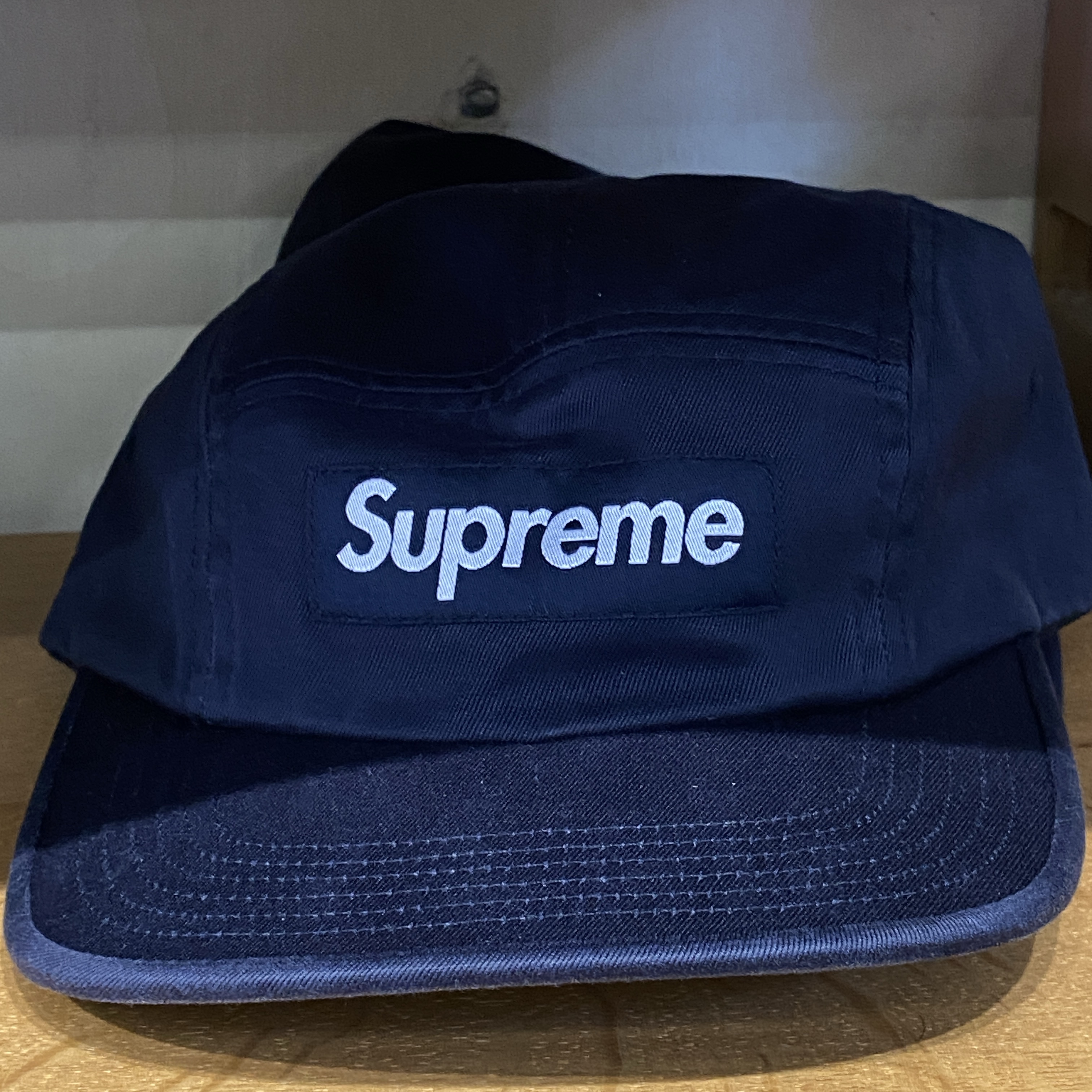 Supreme Washed Chino Twill Camp Cap Denim - 24FW, Supreme Washed Chino Twill Camp Cap Tan - 24FW 착용 스타일 - 2