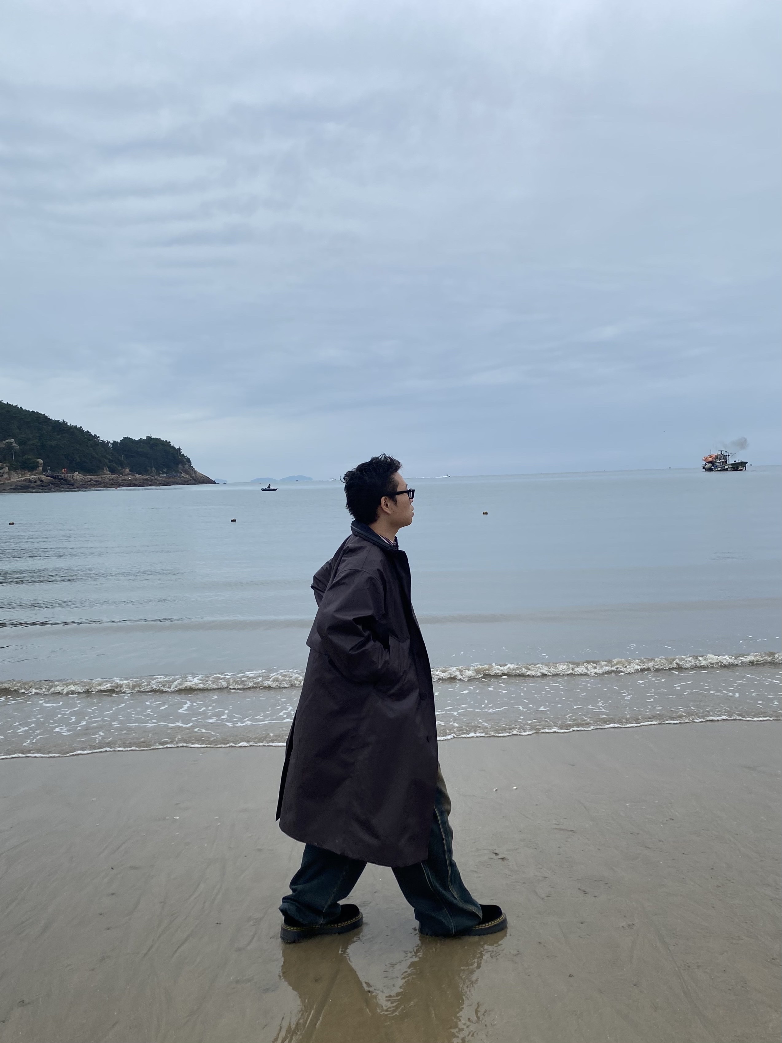 (W) Dr. Martens x Heaven By Marc Jacobs Addina DS Bex Shoes Black, (W) Dr. Martens x Heaven By Marc Jacobs Addina DS Bex Shoes Red 착용 스타일 - 8
