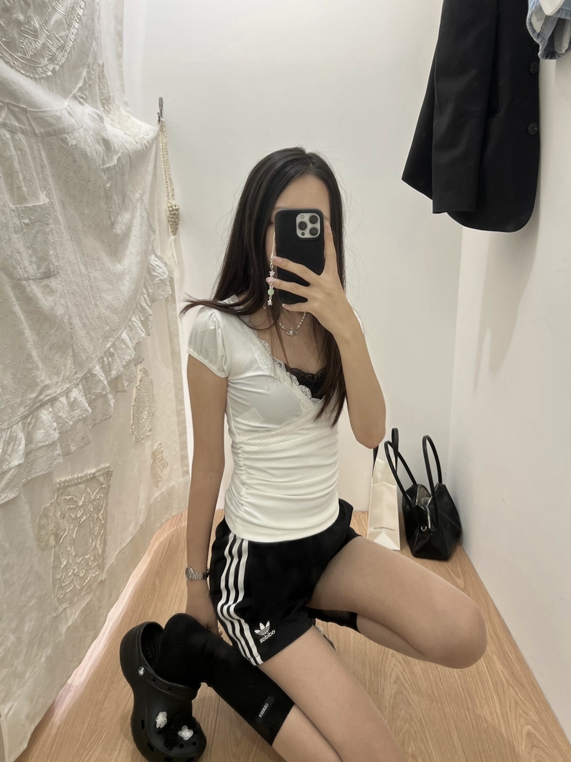 (W) Adidas 3-Stripes Shorts Black - KR Sizing, (W) Crocs Classic Platform Clog Black 착용 스타일
