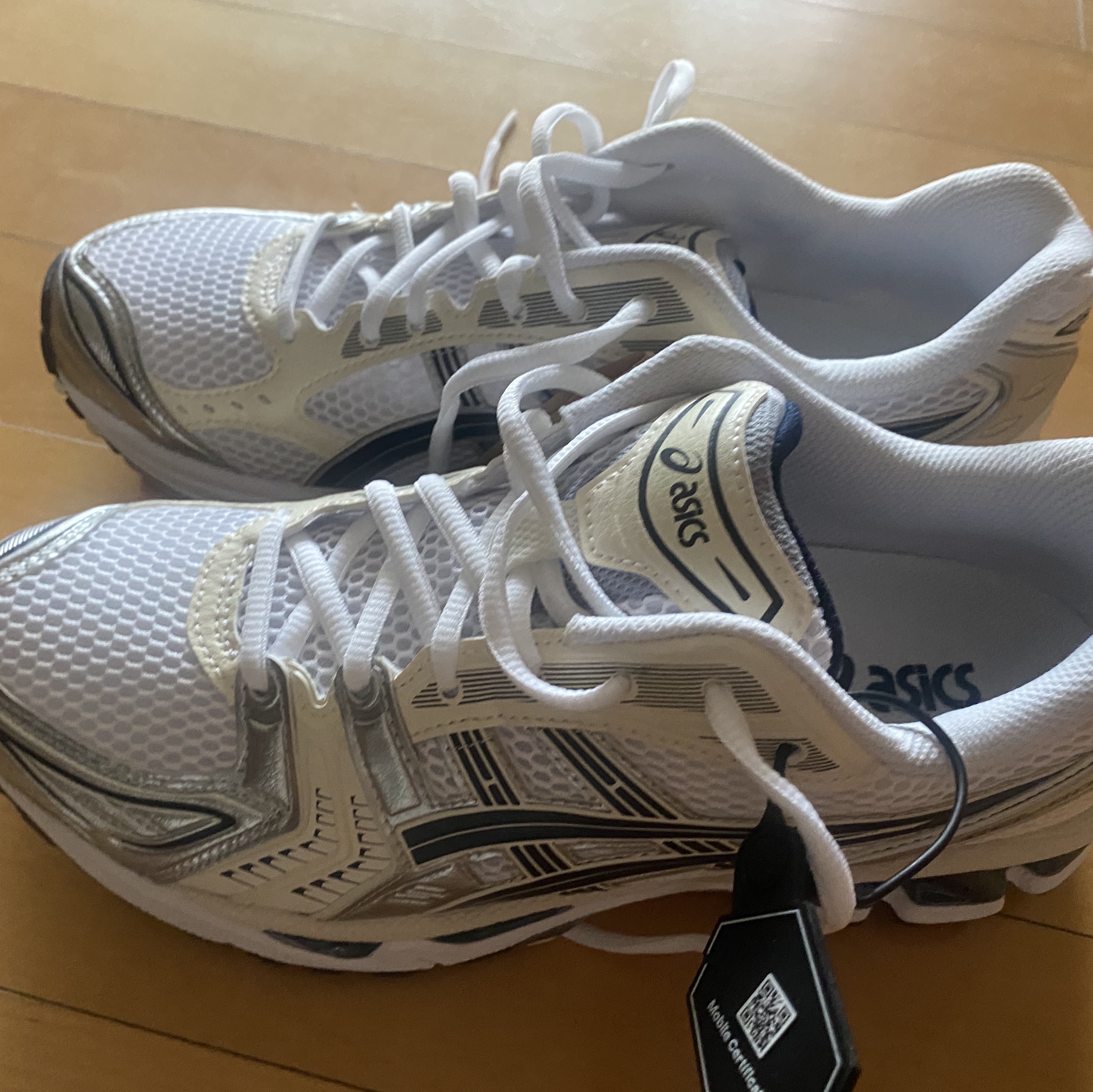 (W) Asics Gel-Kayano 14 White Midnight 착용 스타일