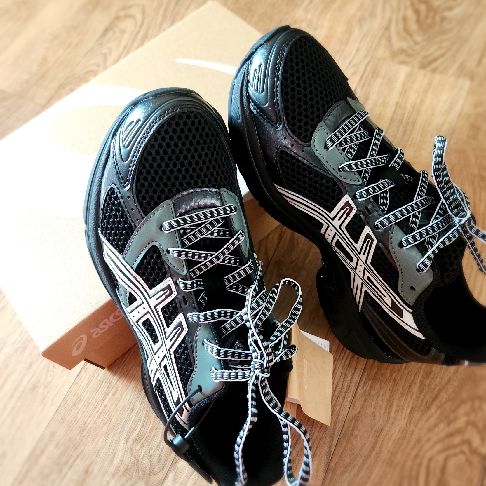 Asics Gel-1130 Black Glacier Grey - Folder Exclusive 착용 스타일