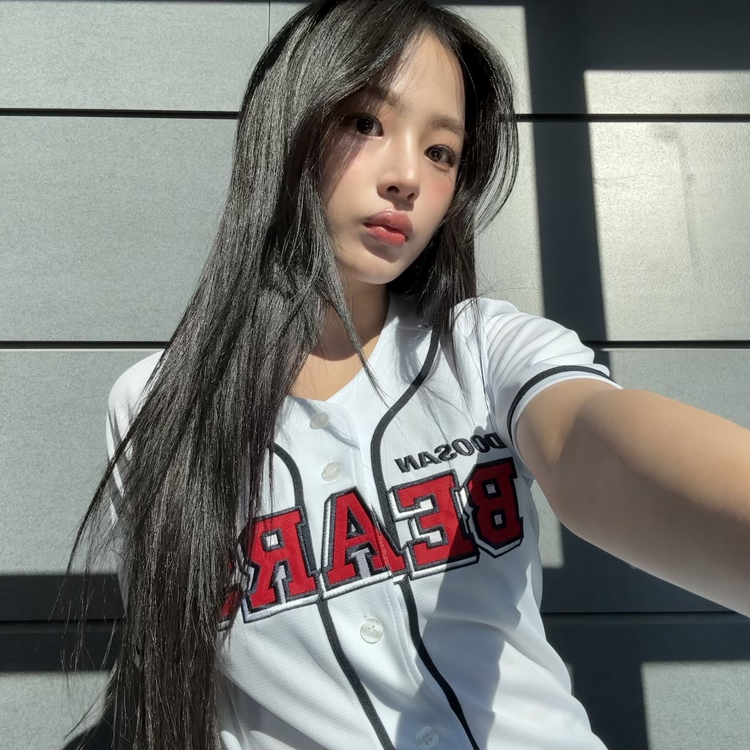 Doosan Bears x Fila Authentic Home Uniform White (Non Marking Ver.), Doosan Bears x Manggom Medium Size Standing Doll 착용 스타일 - 2