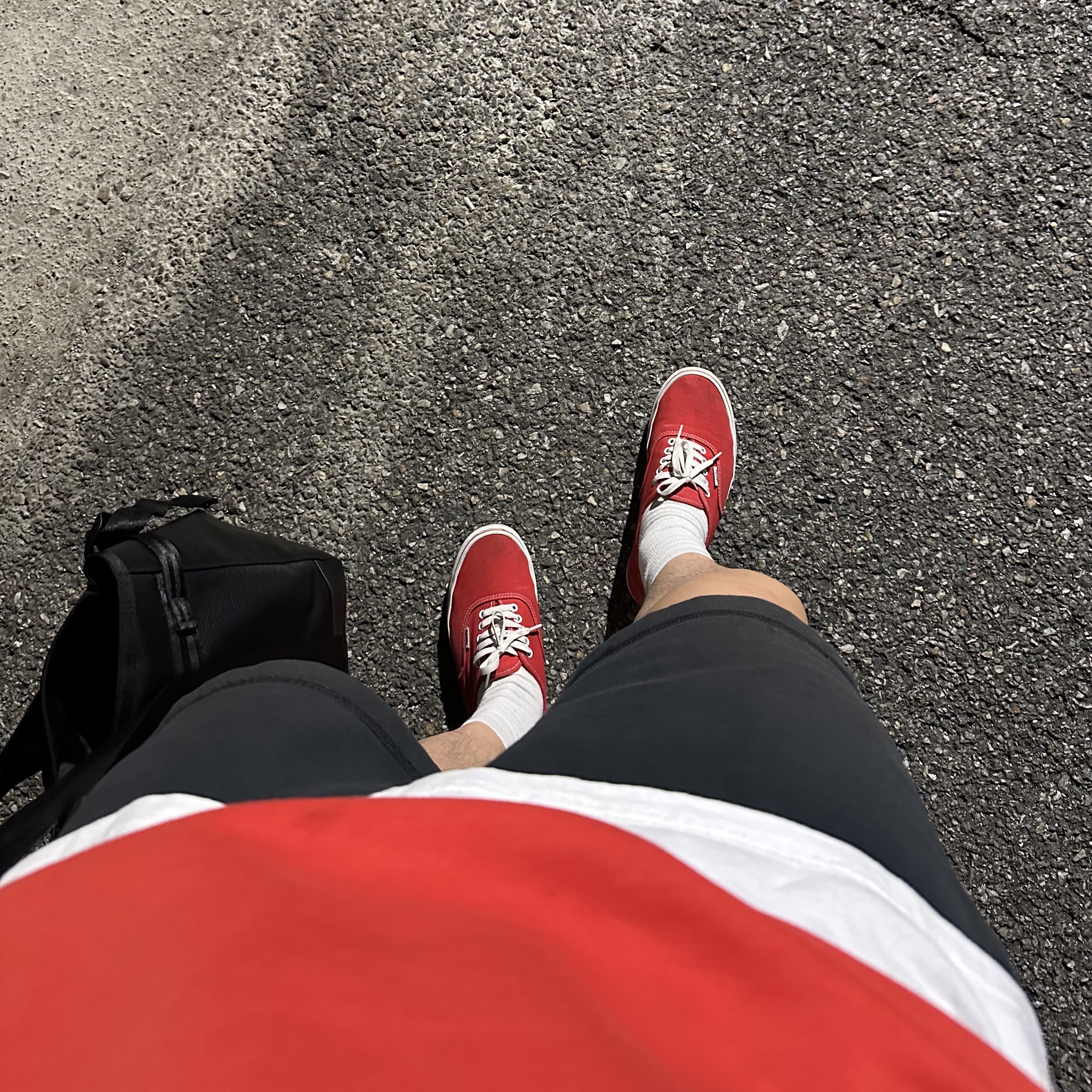 Vans Authentic Red 착용 스타일
