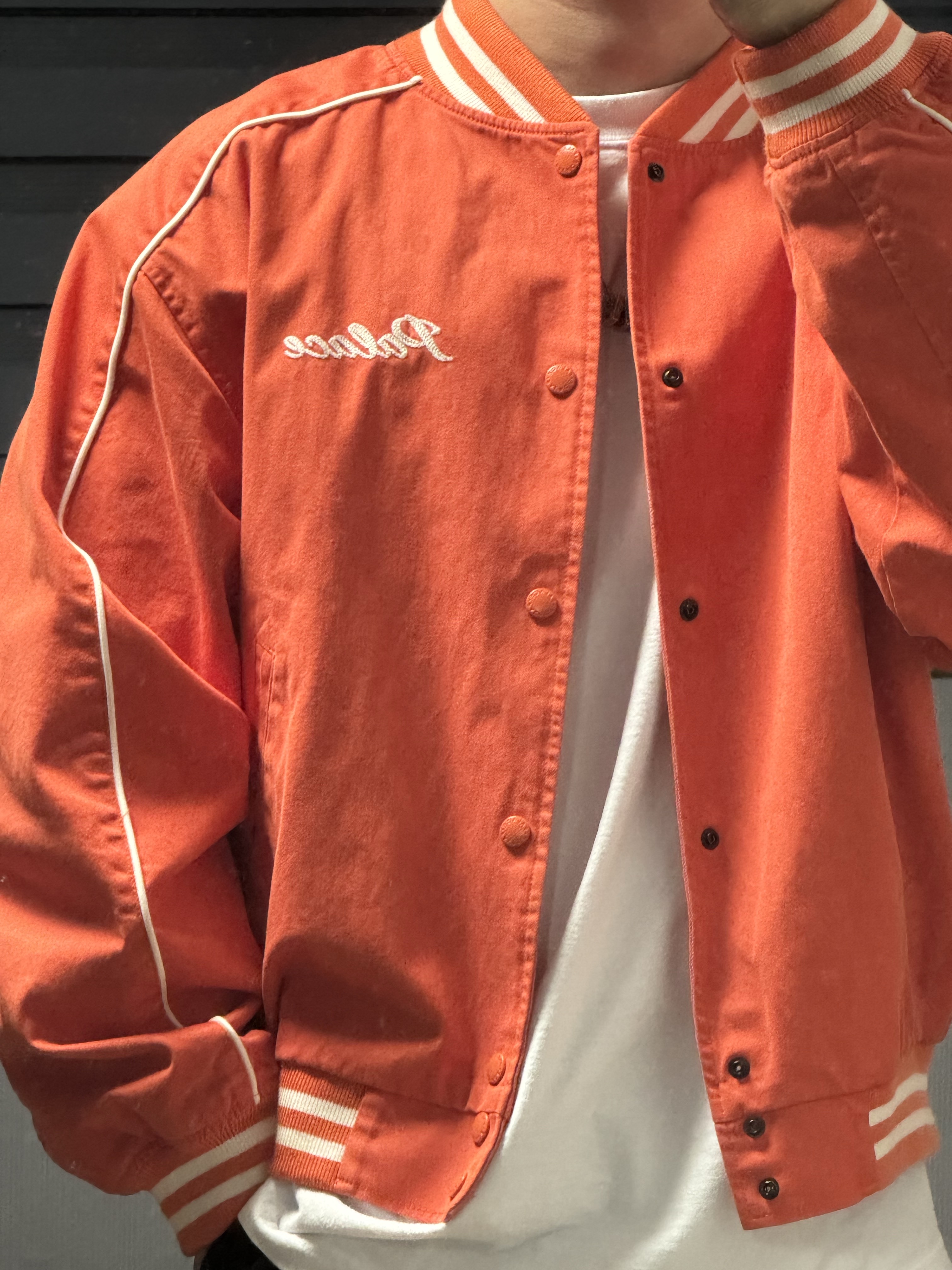 Palace Catch It Bomber Jacket Jaffa - 23SS 착용 스타일