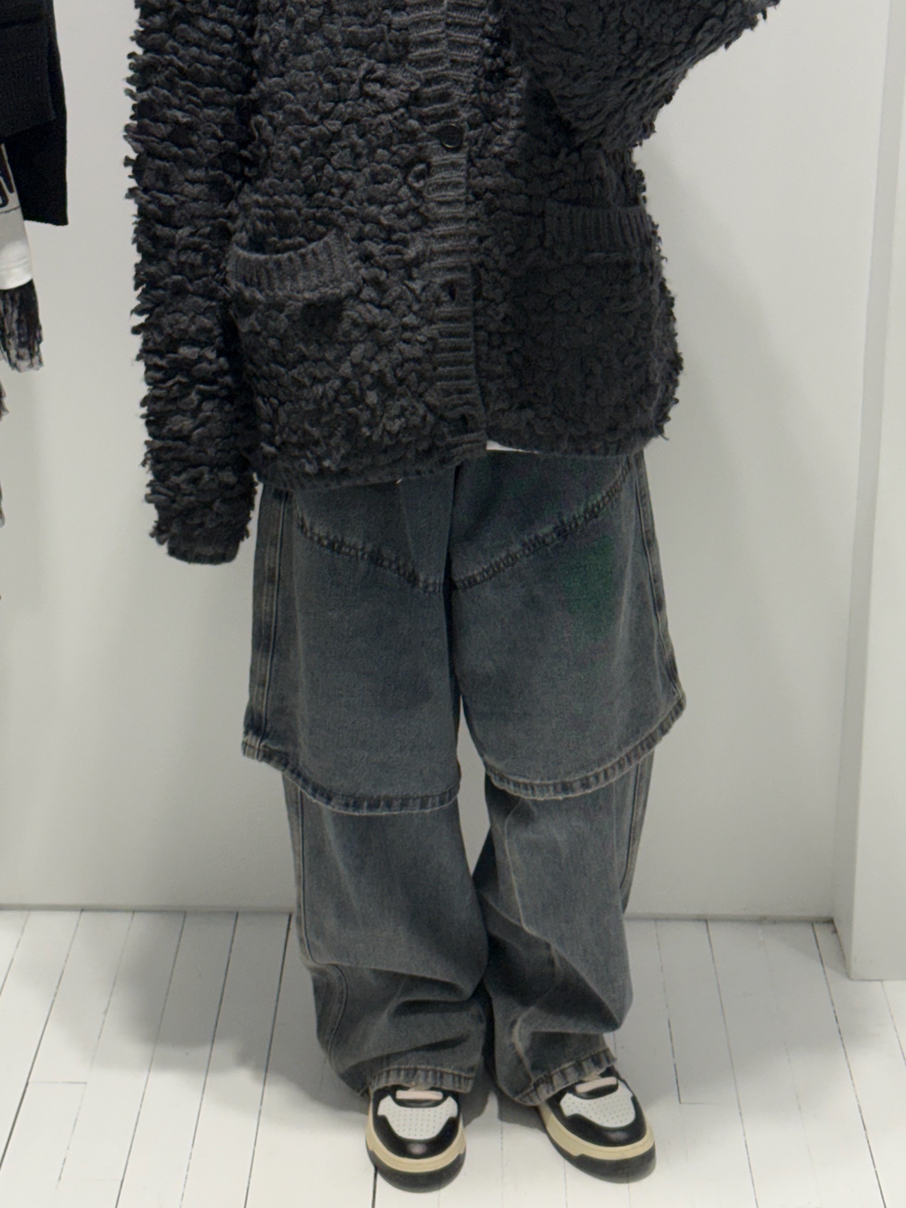 Octo Buddy Sticky Tripod Double Darth Vader, (W) Autry Medalist Low Leather Sneakers Black White 착용 스타일 - 3