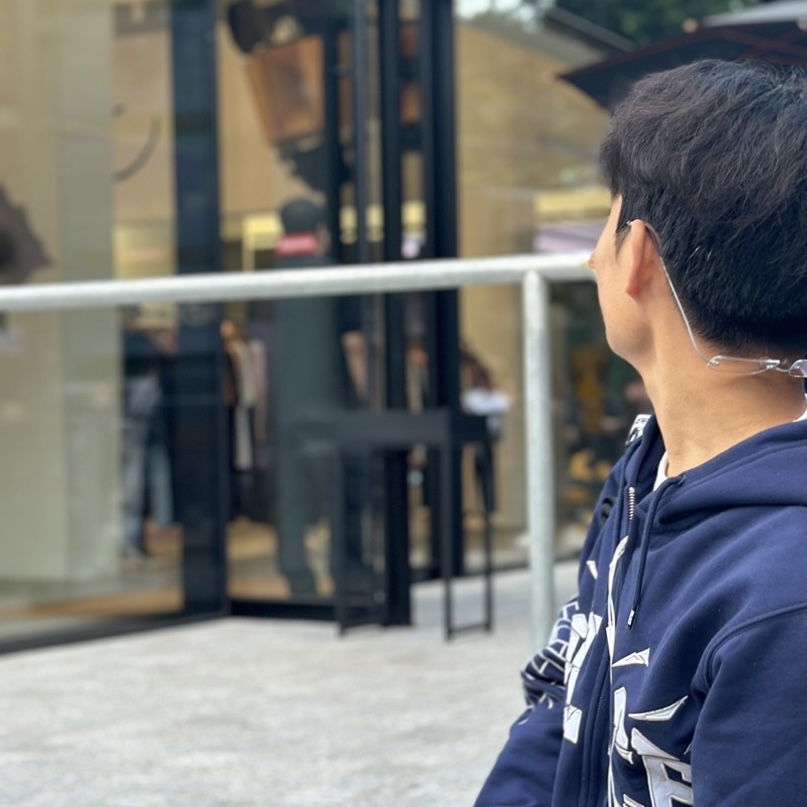 Palace Shatter Zip Hood Navy - 24FW 착용 스타일