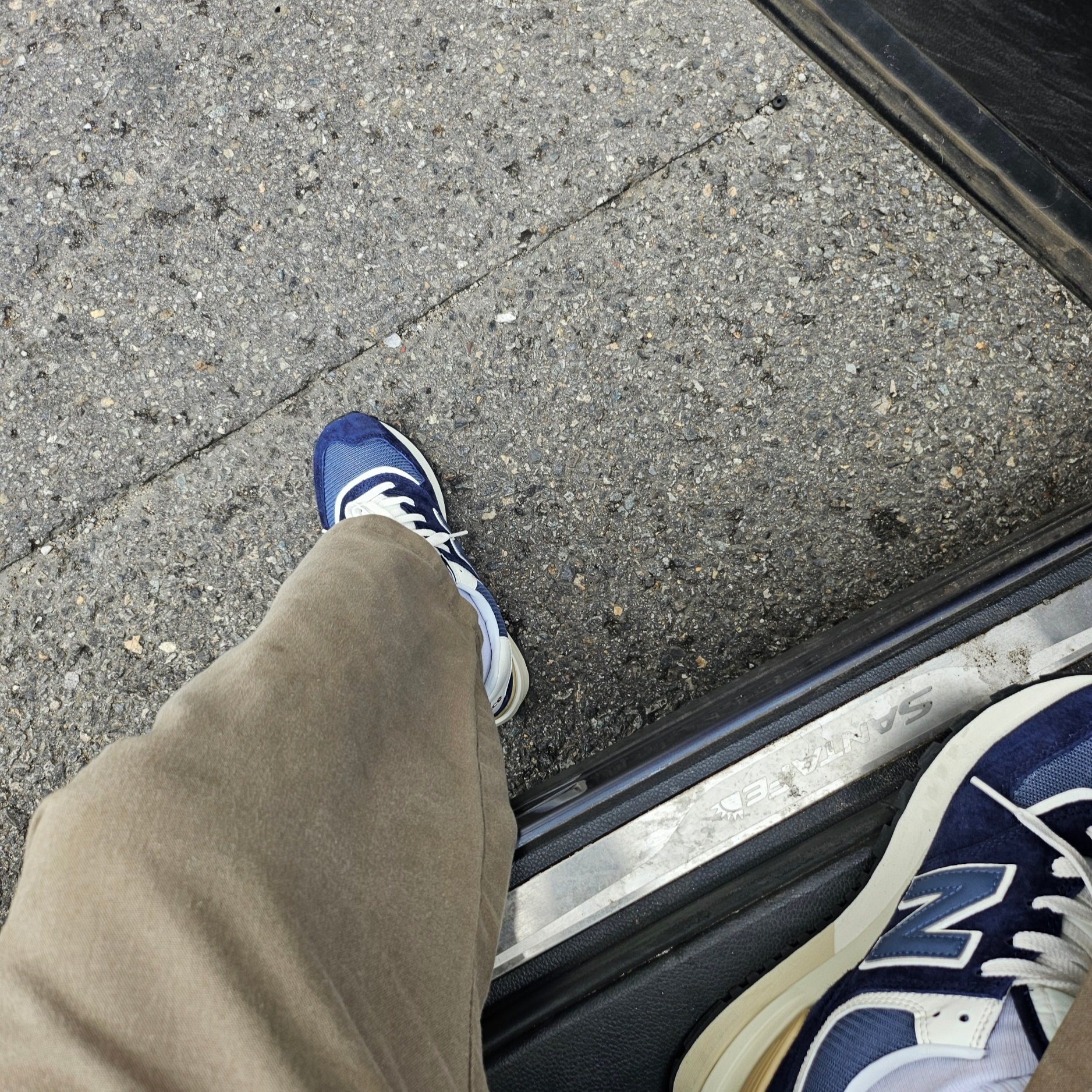 New Balance 574 Legacy Navy 착용 스타일