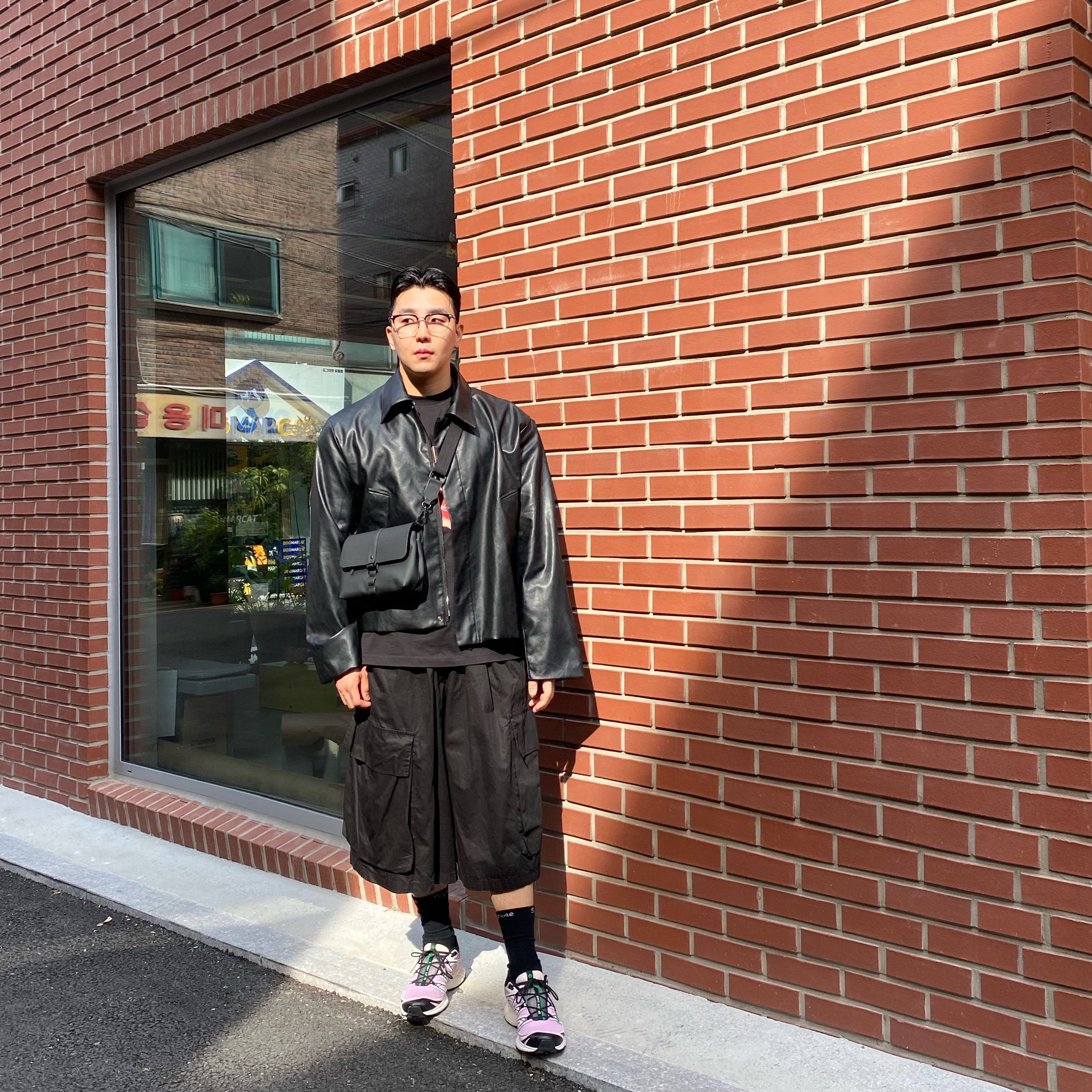 Palace Teddy T-Shirt Black - 24SS, Salomon x Sandy Liang XT-6 Expanse Cradle Pink 착용 스타일 - 2