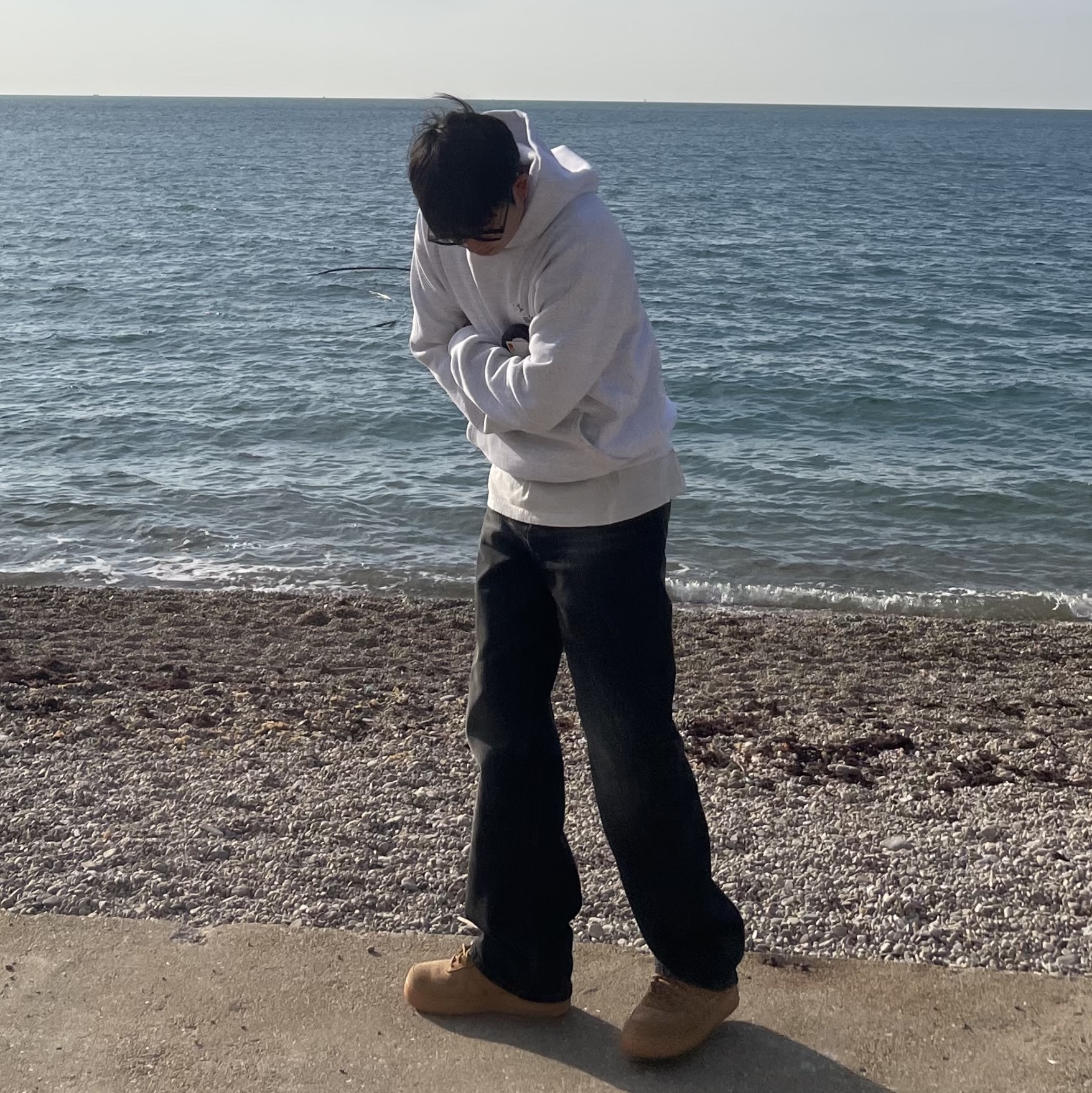 IAB Studio Hoodie Light Gray 착용 스타일 - 1