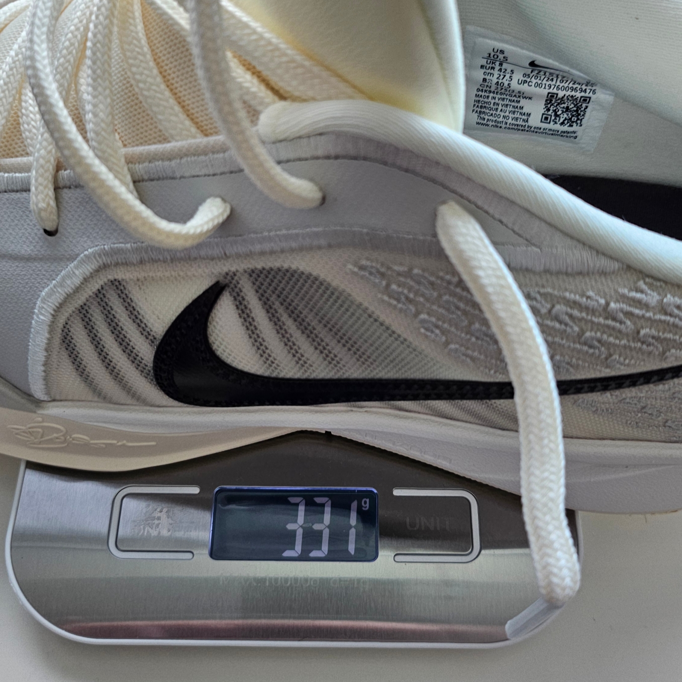 Nike Sabrina 2 EP Coconut Milk Baroque Brown 착용 스타일 - 2