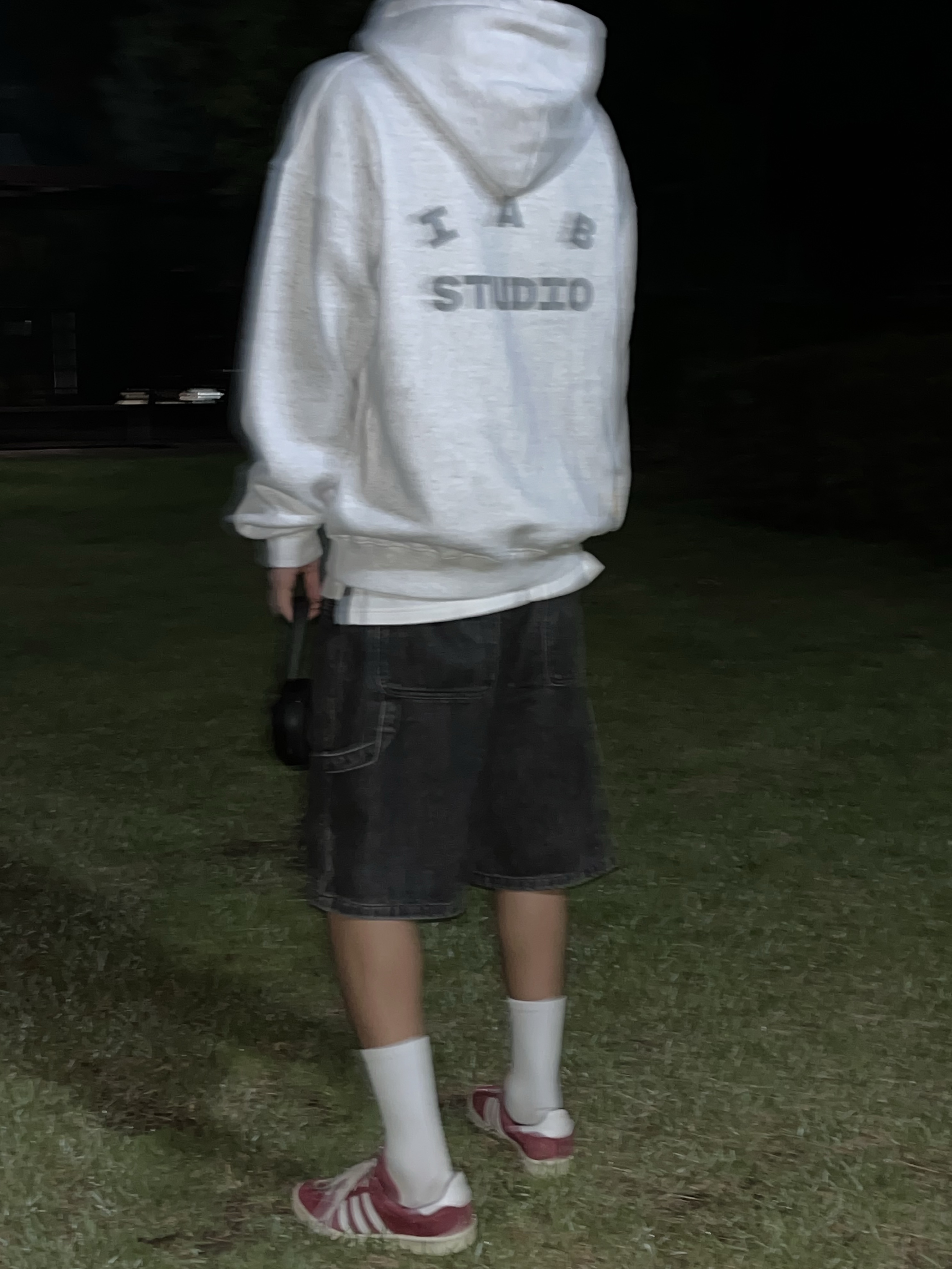 IAB Studio Hoodie Light Gray, Adidas Campus 80s Collegiate Burgundy 착용 스타일