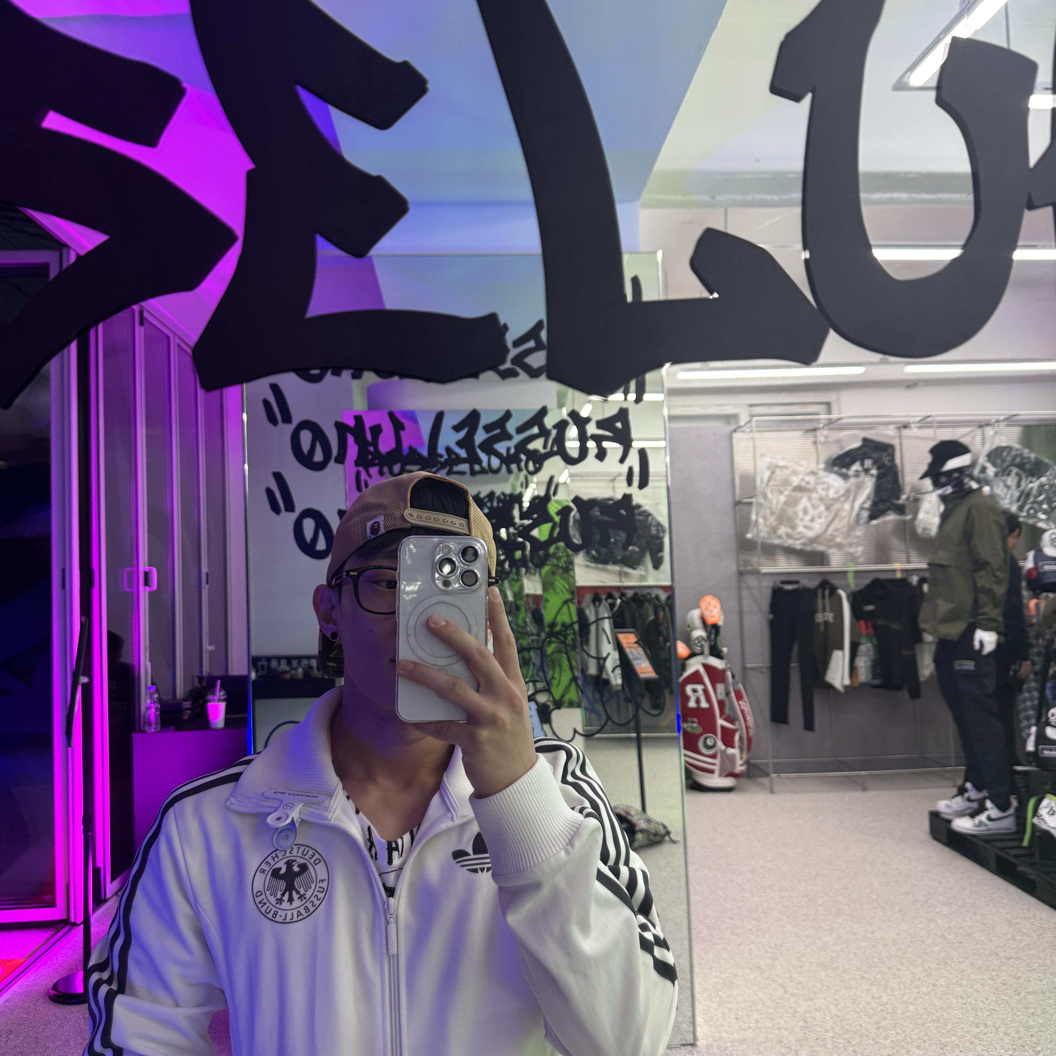 Adidas German Beckenbauer Track Top Off White - KR Sizing, Stussy x BAPE Trucker Cap Yellow 착용 스타일