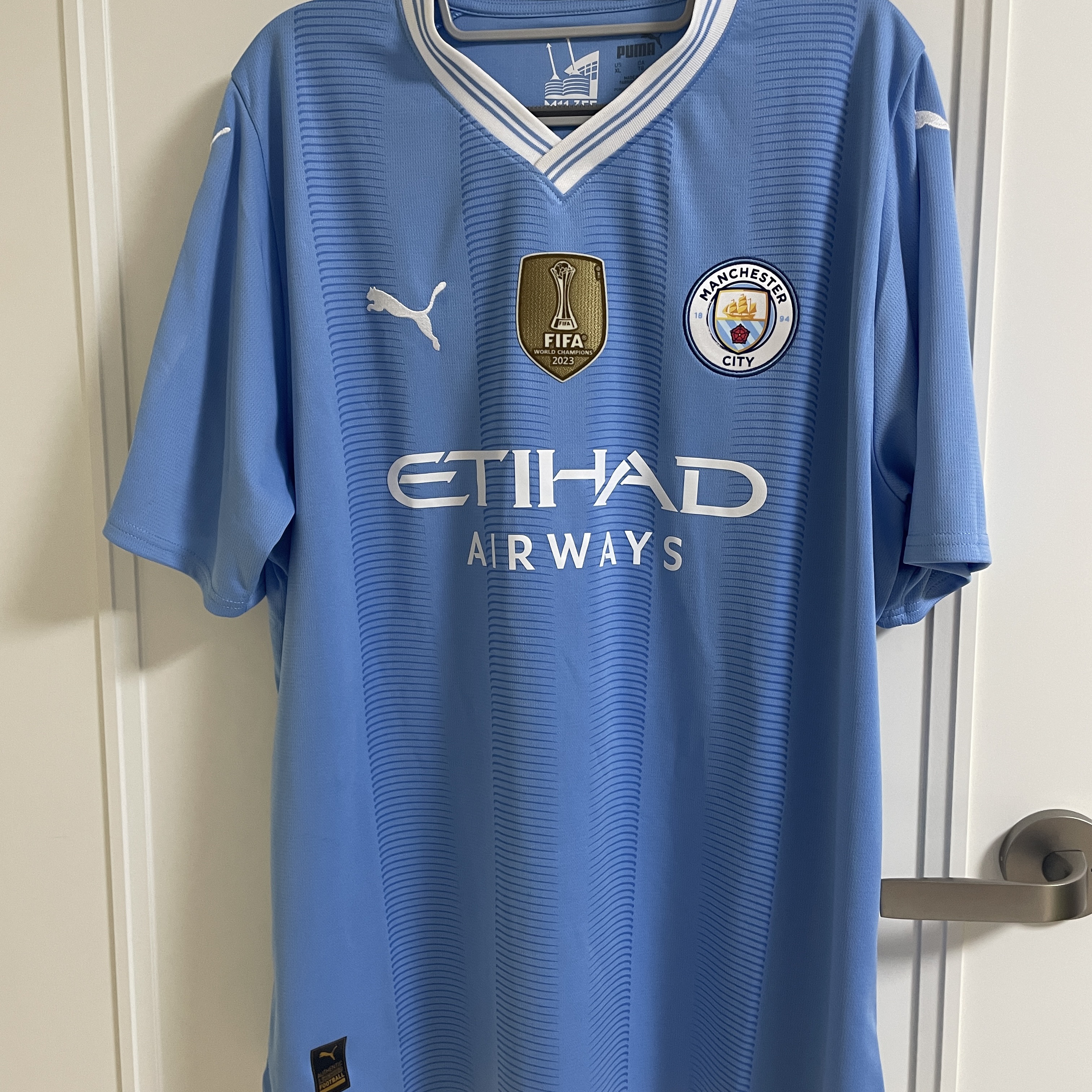 Puma Manchester City 2023/24 Home Jersey Team Light Blue (Non Marking Ver.) 착용 스타일 - 1