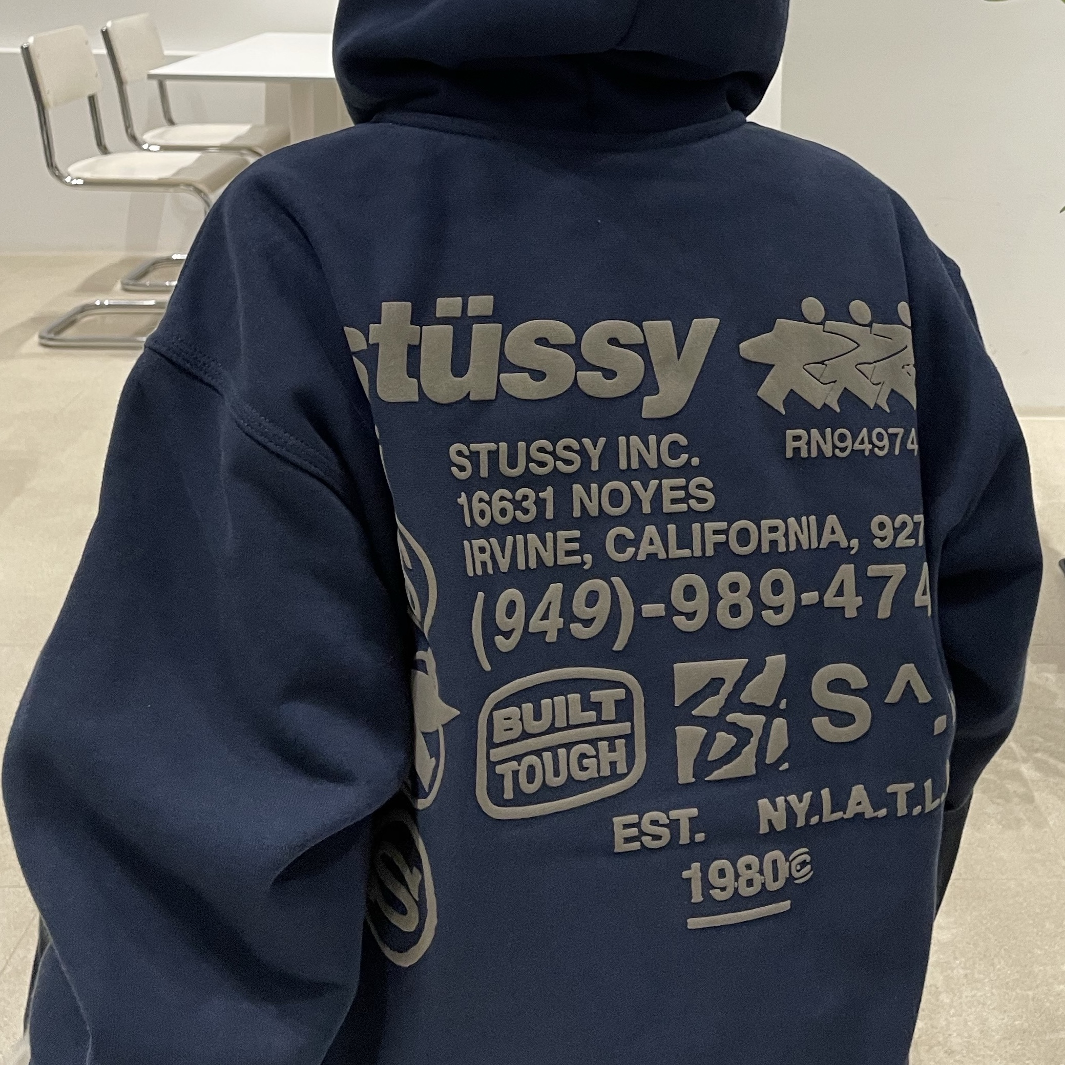 Stussy DNA Zip Hoodie Navy 착용 스타일