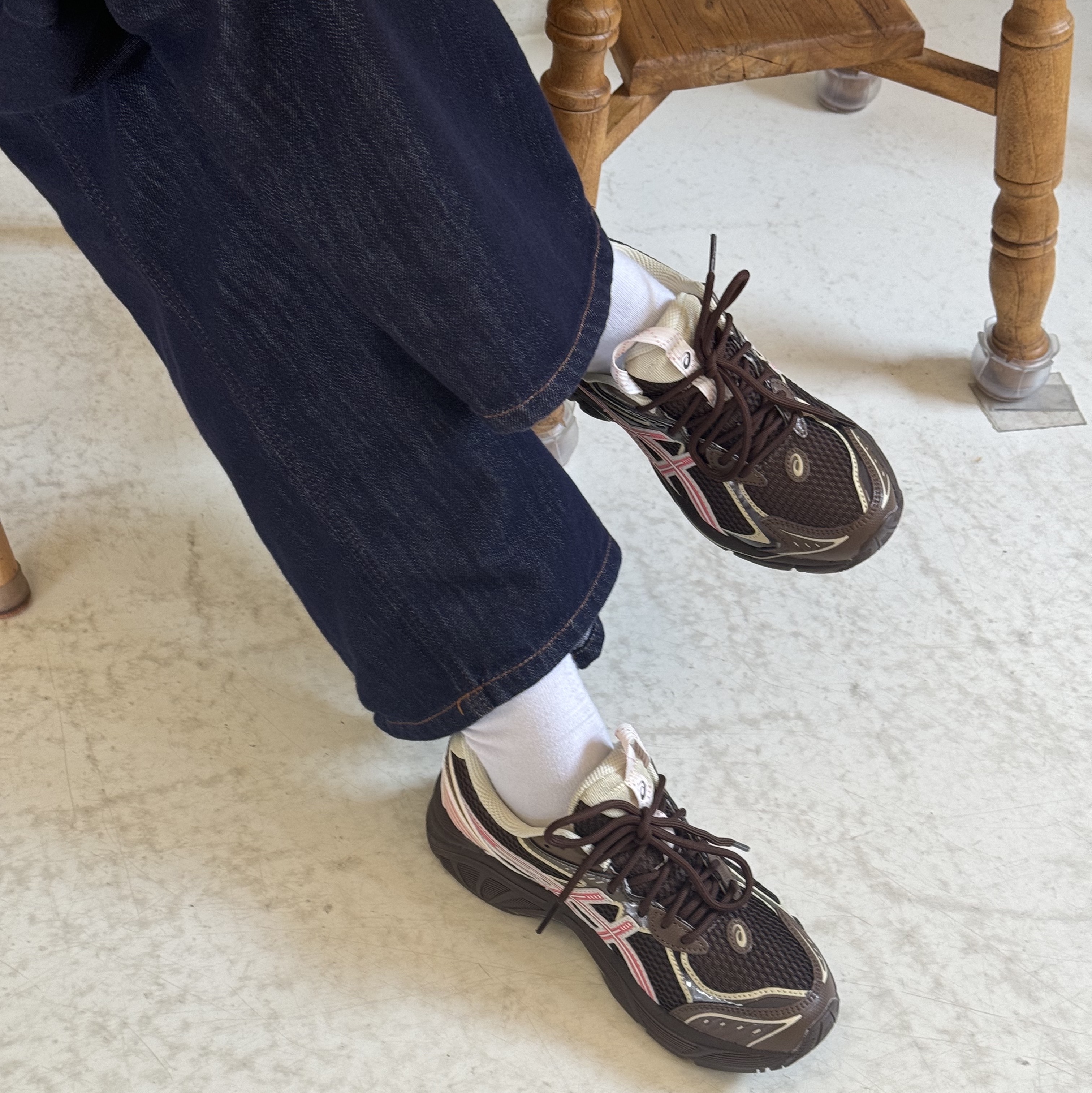 Asics UB8-S GT-2160 Brown Storm Sienna 착용 스타일 - 1