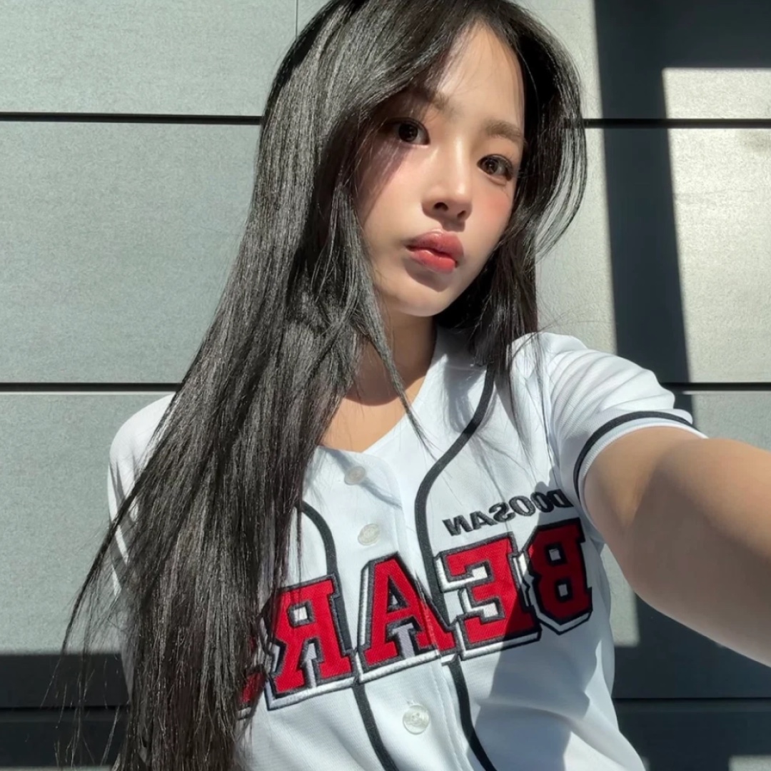 Doosan Bears x Fila Authentic Home Uniform White (Non Marking Ver.) 착용 스타일 - 3