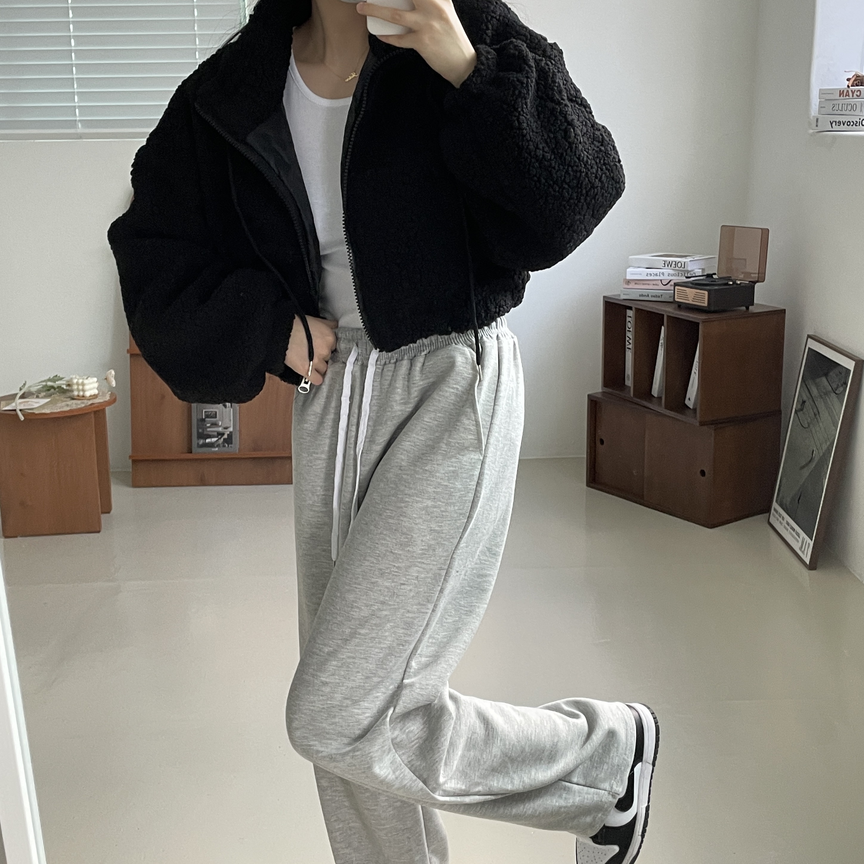(W) Nike Dunk Low Black 착용 스타일 - 4