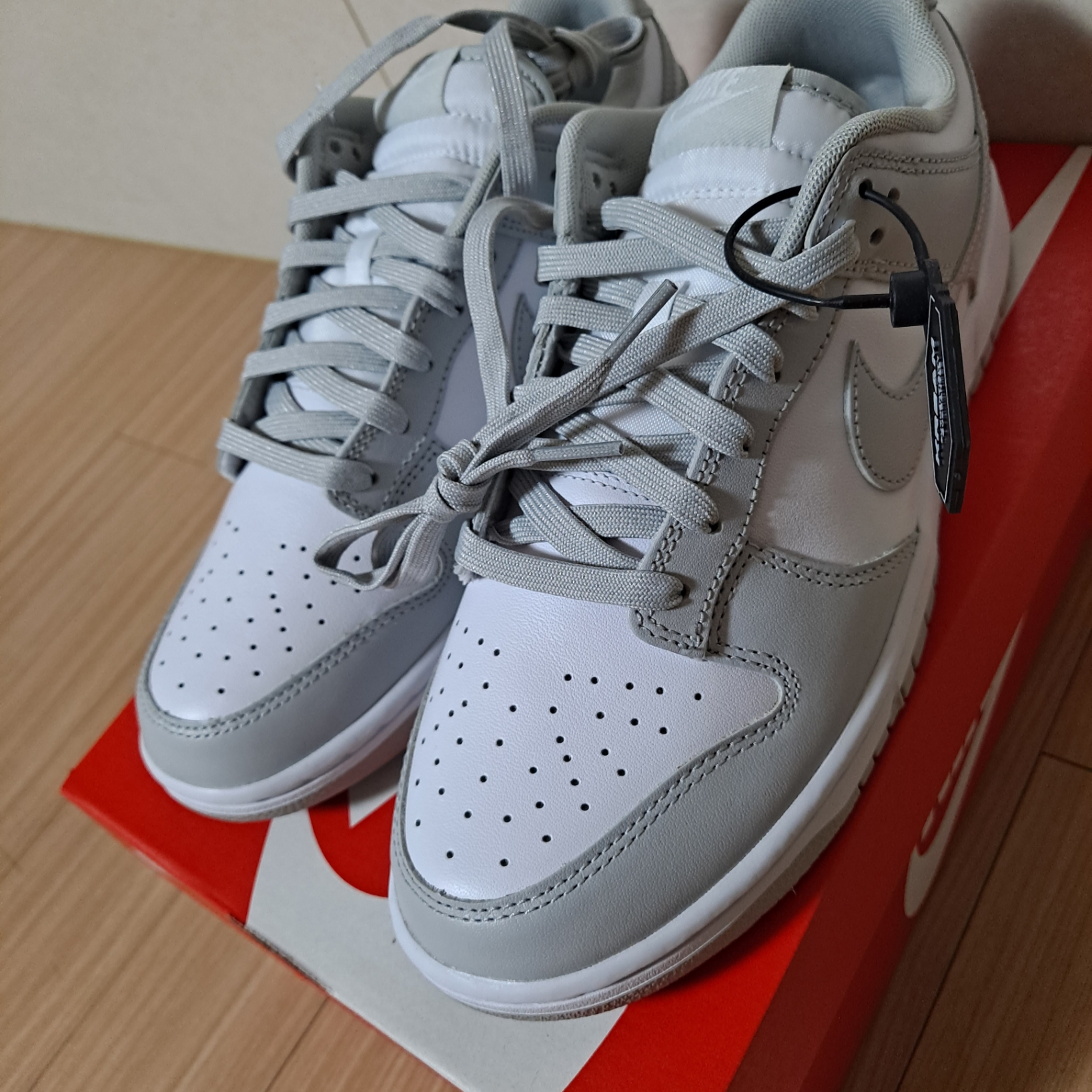 Nike Dunk Low Retro Grey Fog 착용 스타일