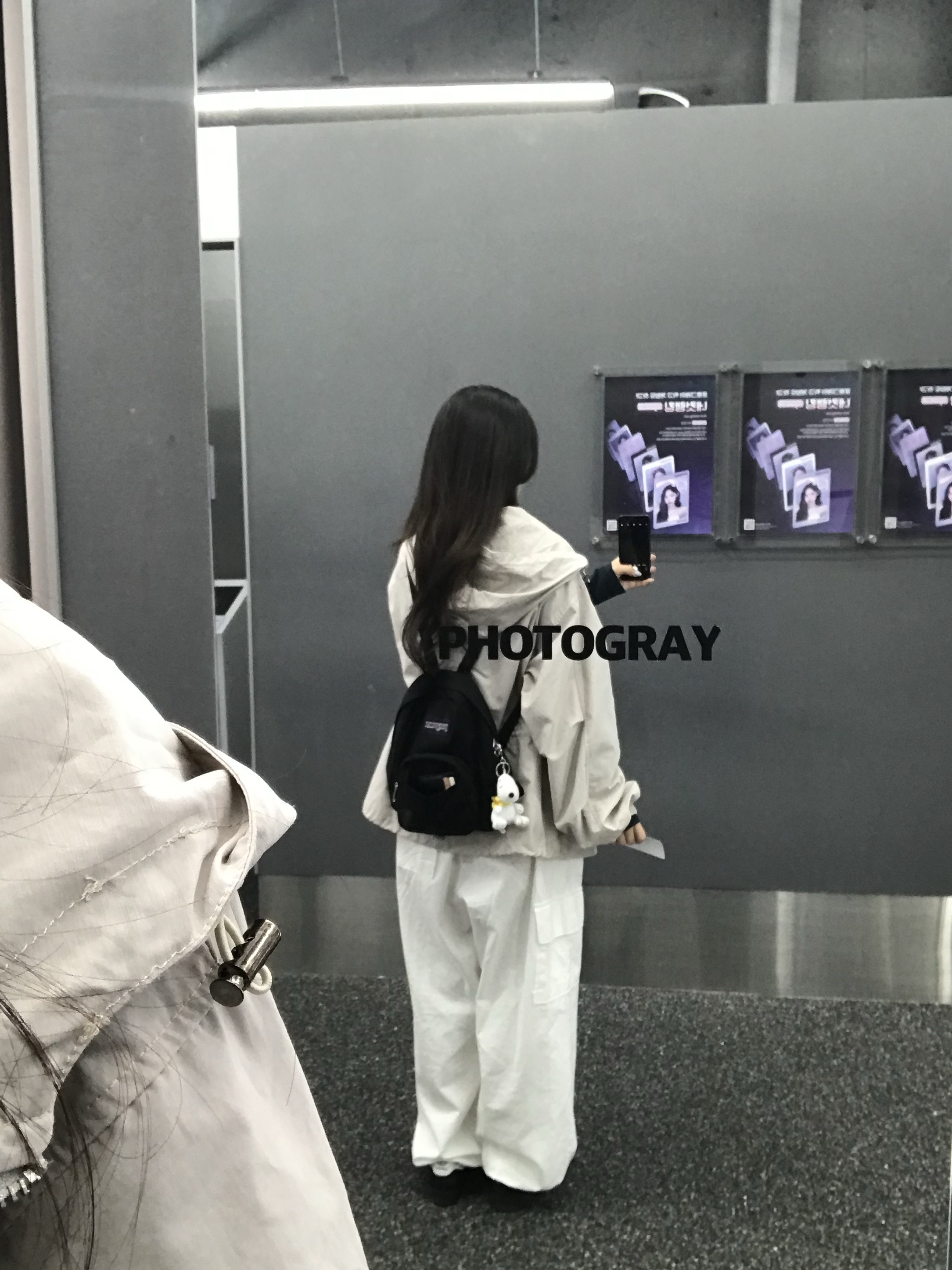Jansport Half Pint Mini Backpack Black, Adidas Superstar Core Black White 착용 스타일