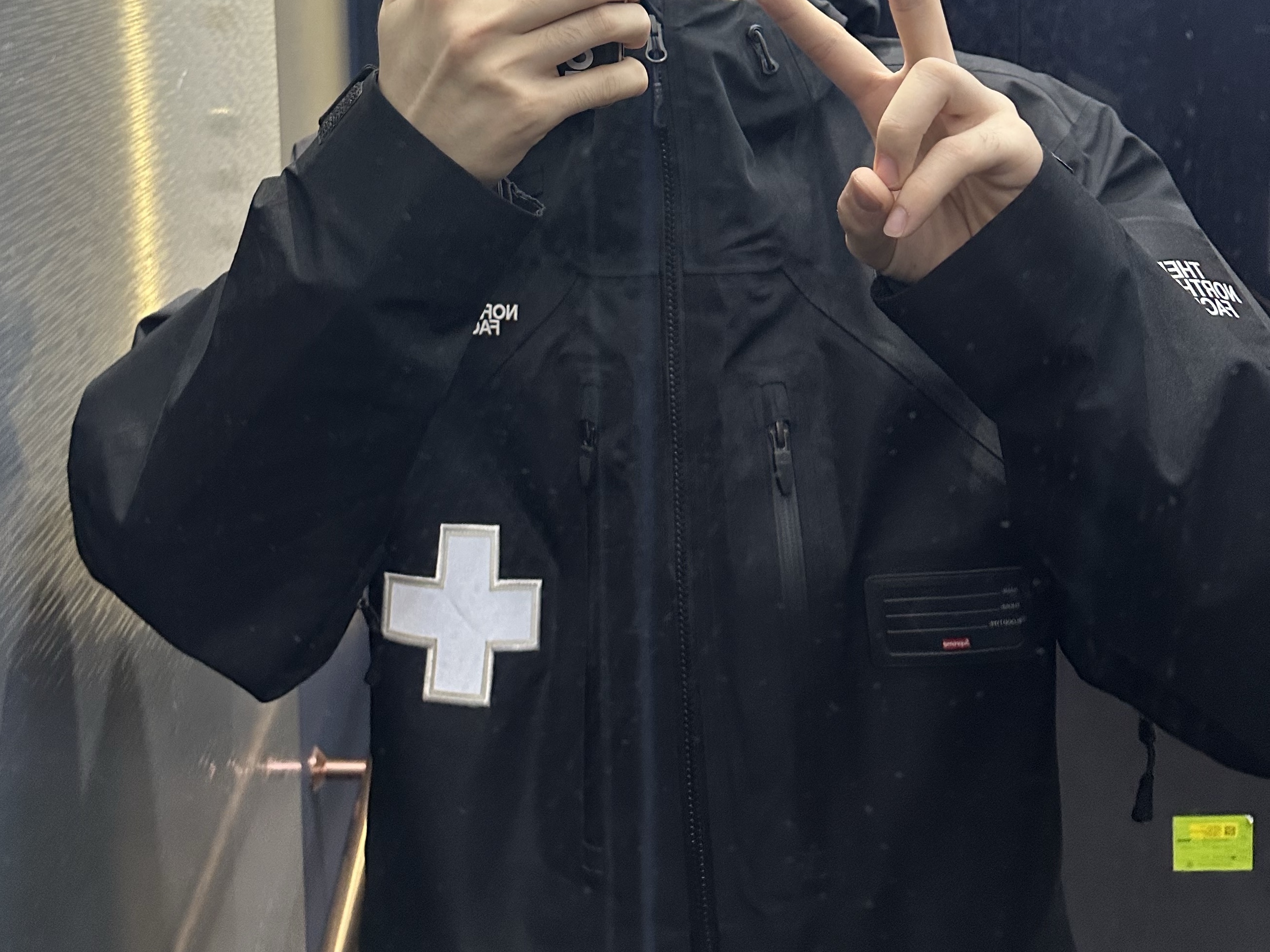 Supreme x The North Face Summit Series Rescue Mountain Pro Jacket Black - 22SS 착용 스타일