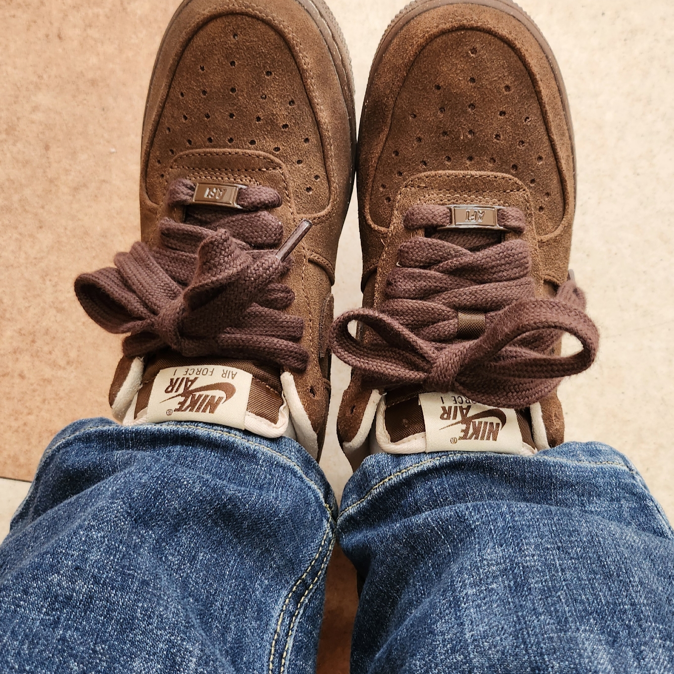 (W) Nike Air Force 1 '07 Cacao Wow 착용 스타일 - 2