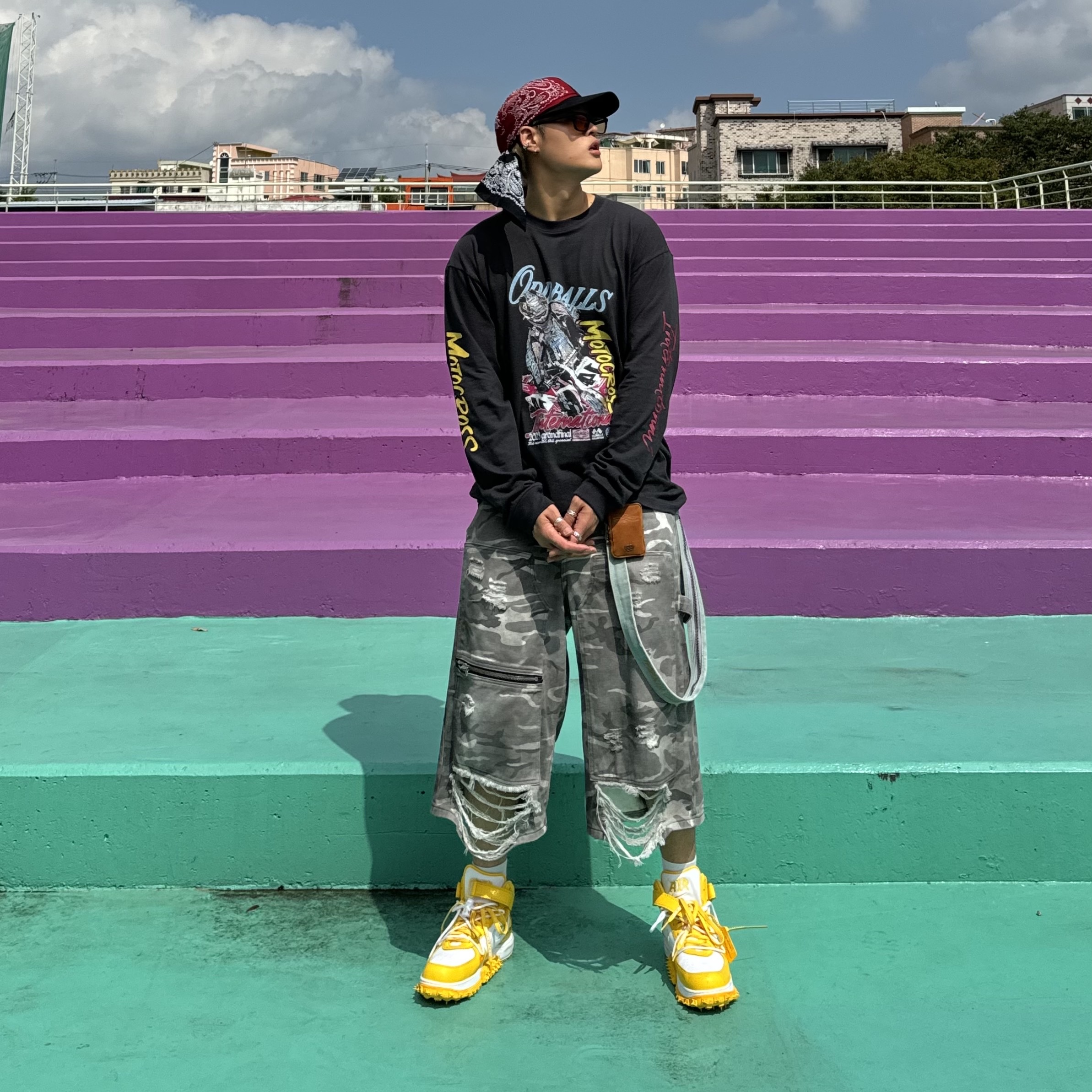Nike x Off-White Air Force 1 Mid SP Leather Varsity Maize 착용 스타일