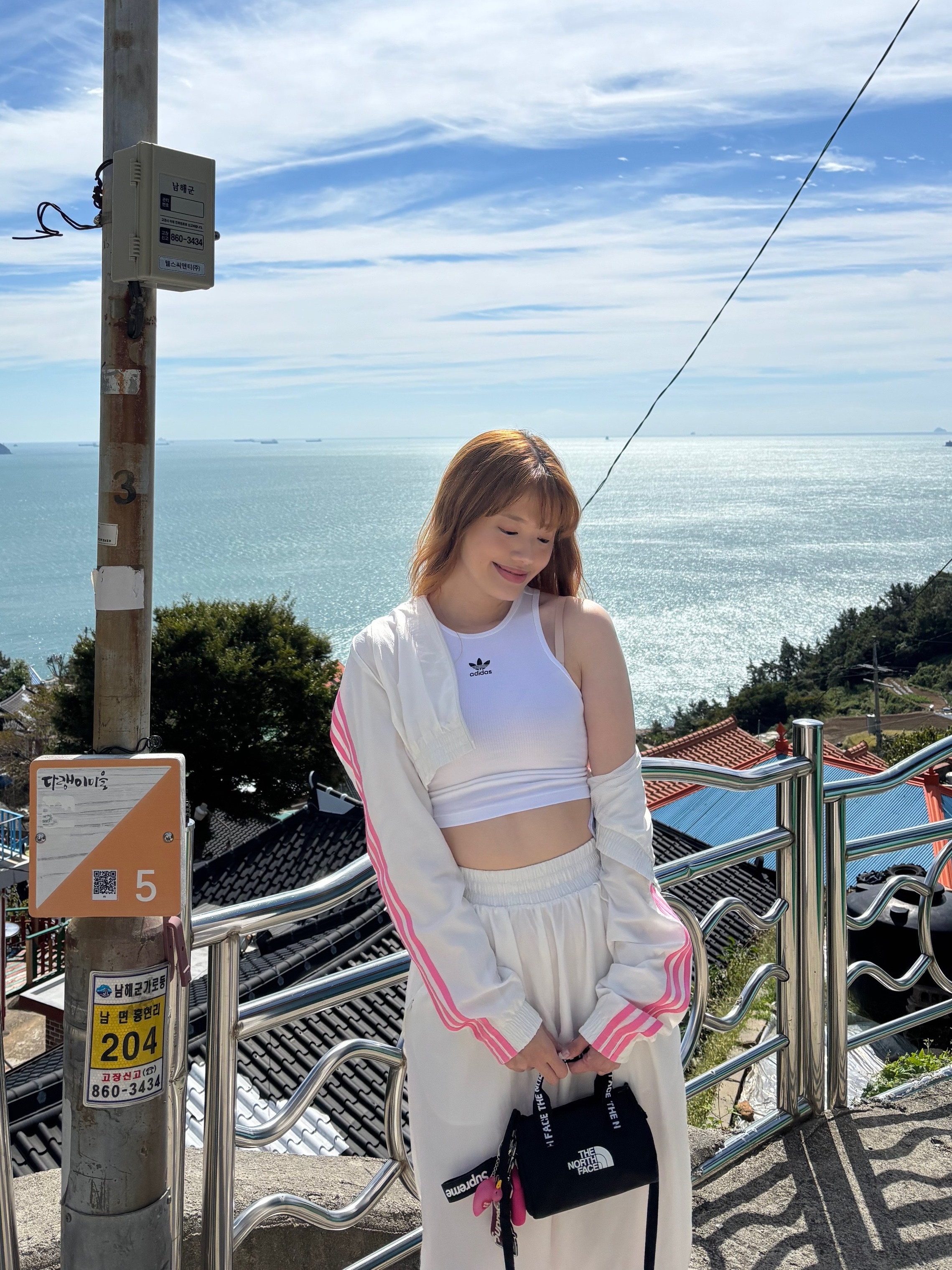 (W) Adidas Wide Leg Woven Pants Cloud White - KR Sizing, (W) Adidas Slim Crop Track Top Cloud White - KR Sizing 착용 스타일 - 1