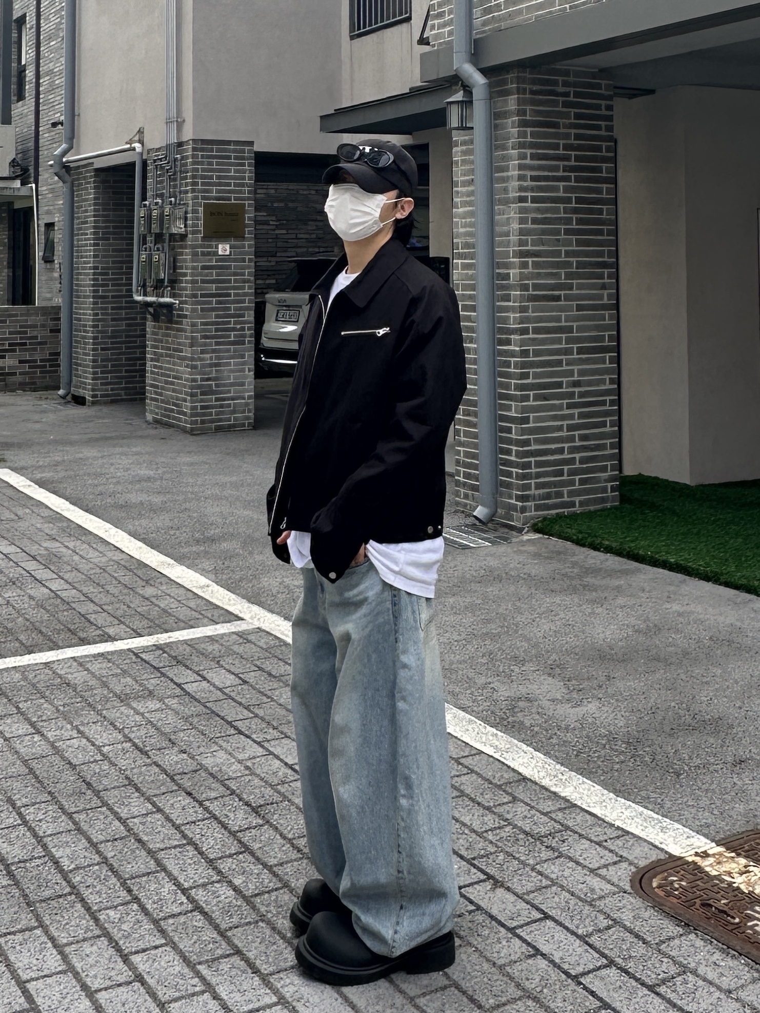 Balenciaga Steroid Derby Black, Permanent Archive Straight Work Jacket Black 착용 스타일