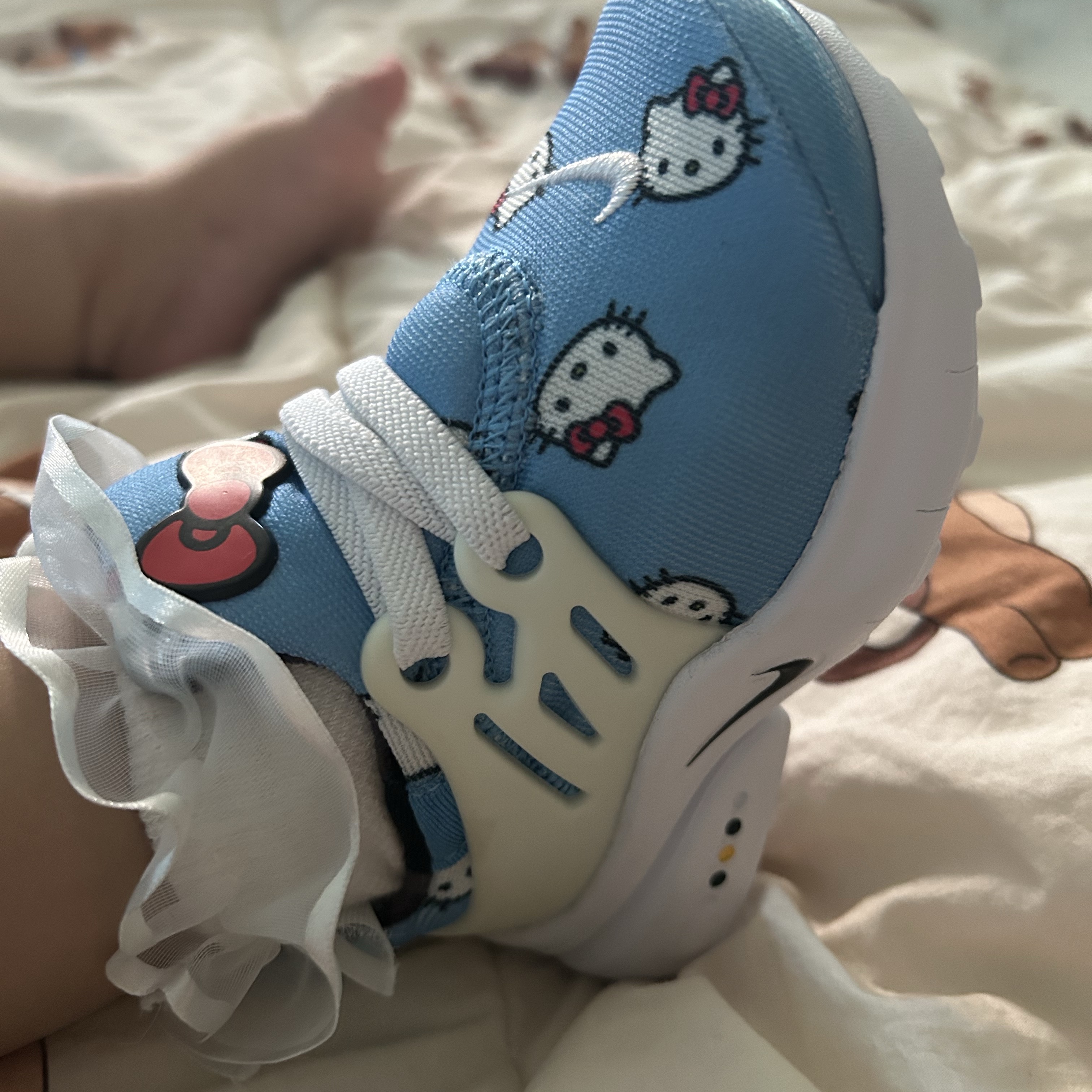 (TD) Nike x Hello Kitty Air Presto University Blue 착용 스타일