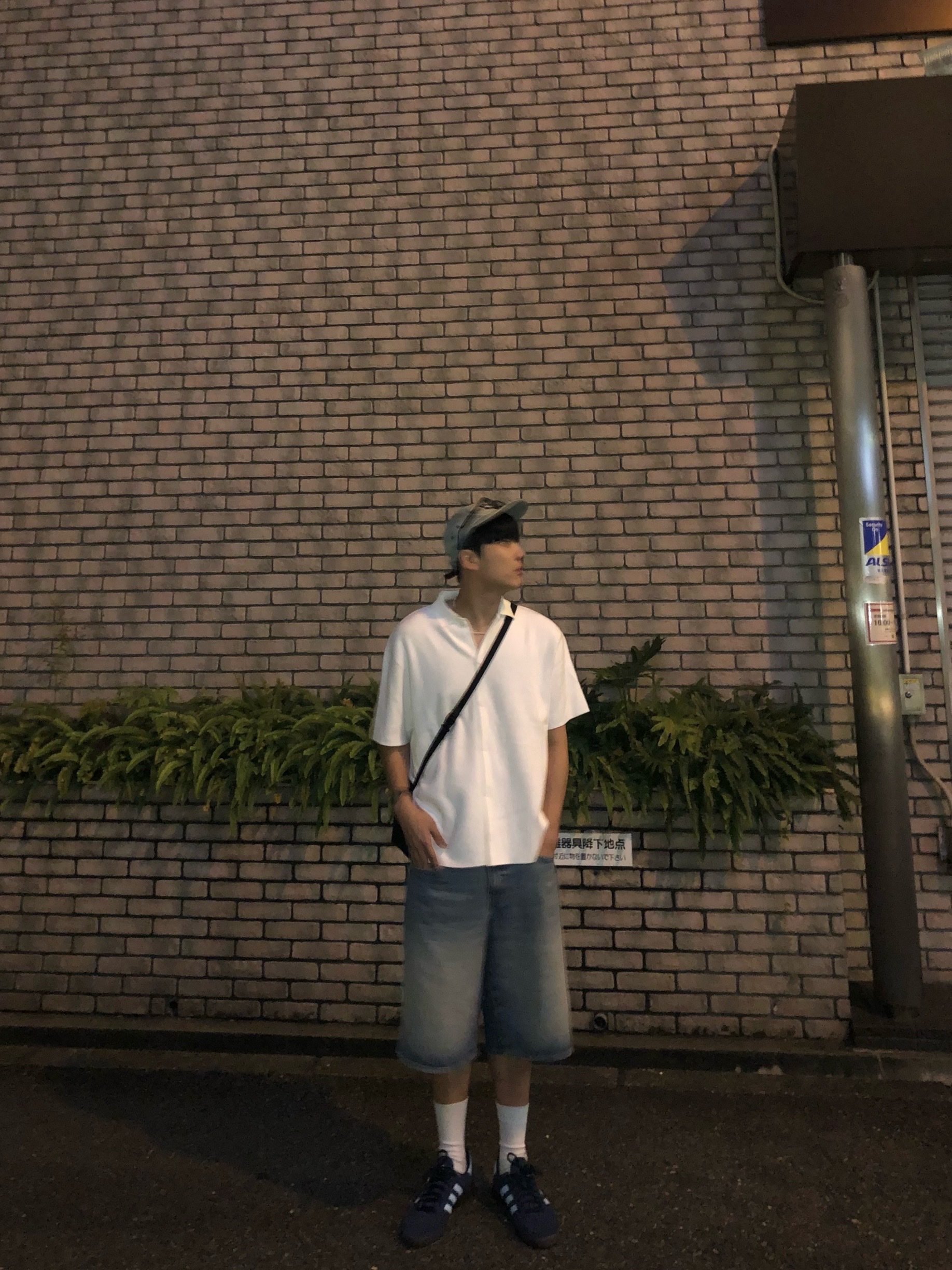 Supreme Washed Chino Twill Camp Cap Dirty Indigo - 24SS, Adidas Spezial Handball Collegiate Navy 착용 스타일