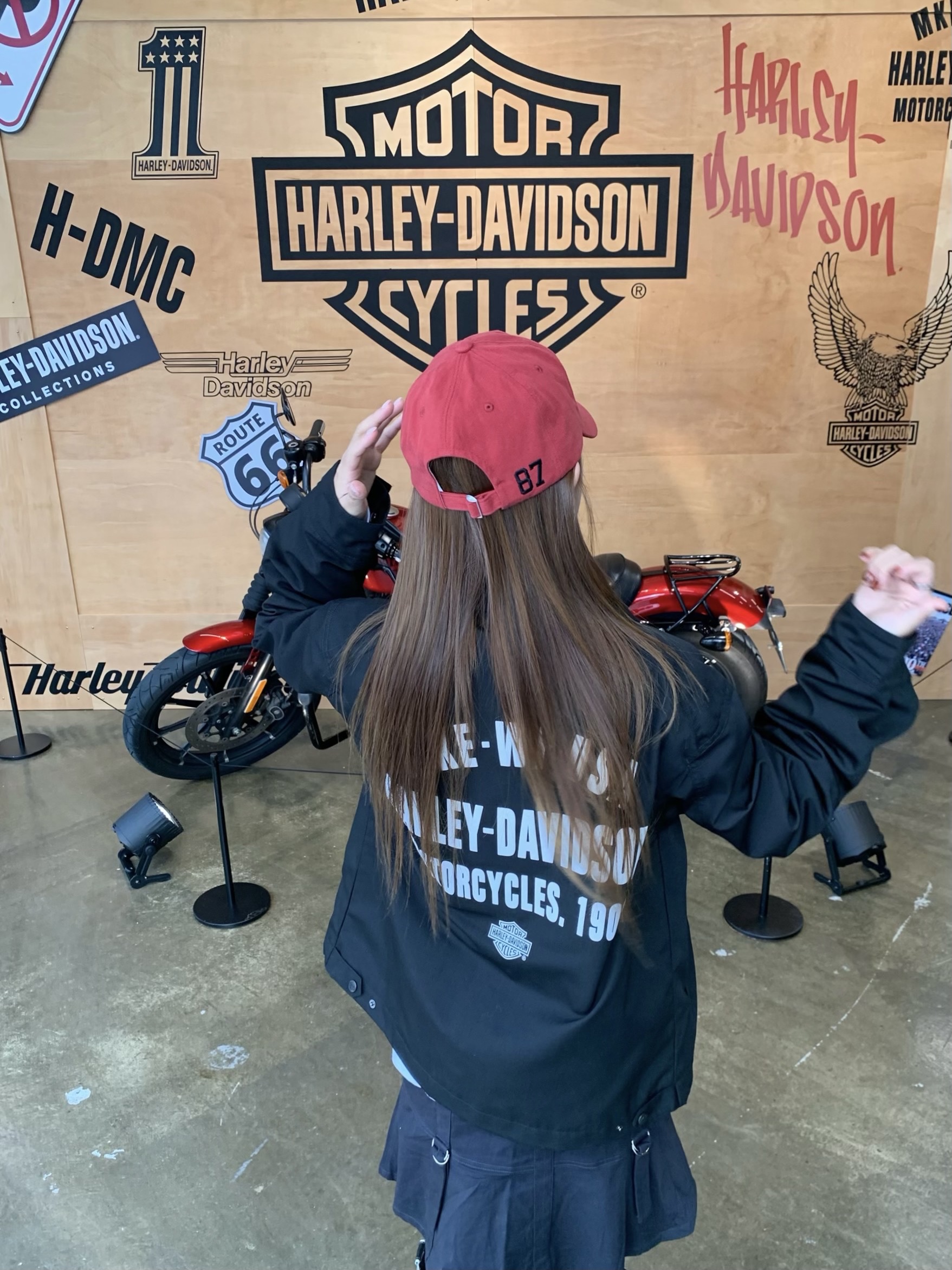 Neighborhood x Harley Davidson Lightning SS T-Shirt Black 착용 스타일 - 2