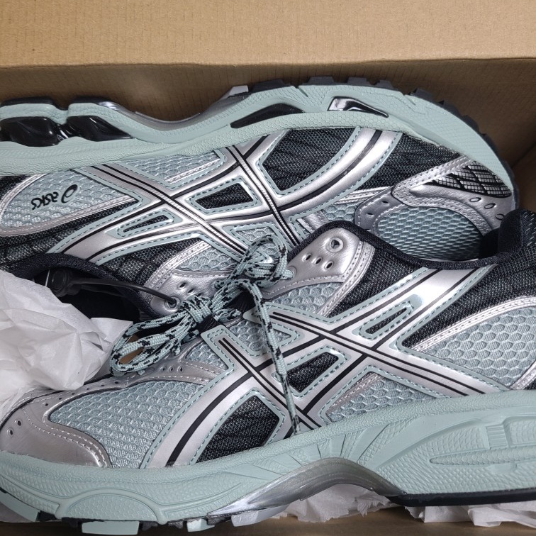 Asics Gel-Nimbus 10.1 Ocean Haze Pure Silver 착용 스타일