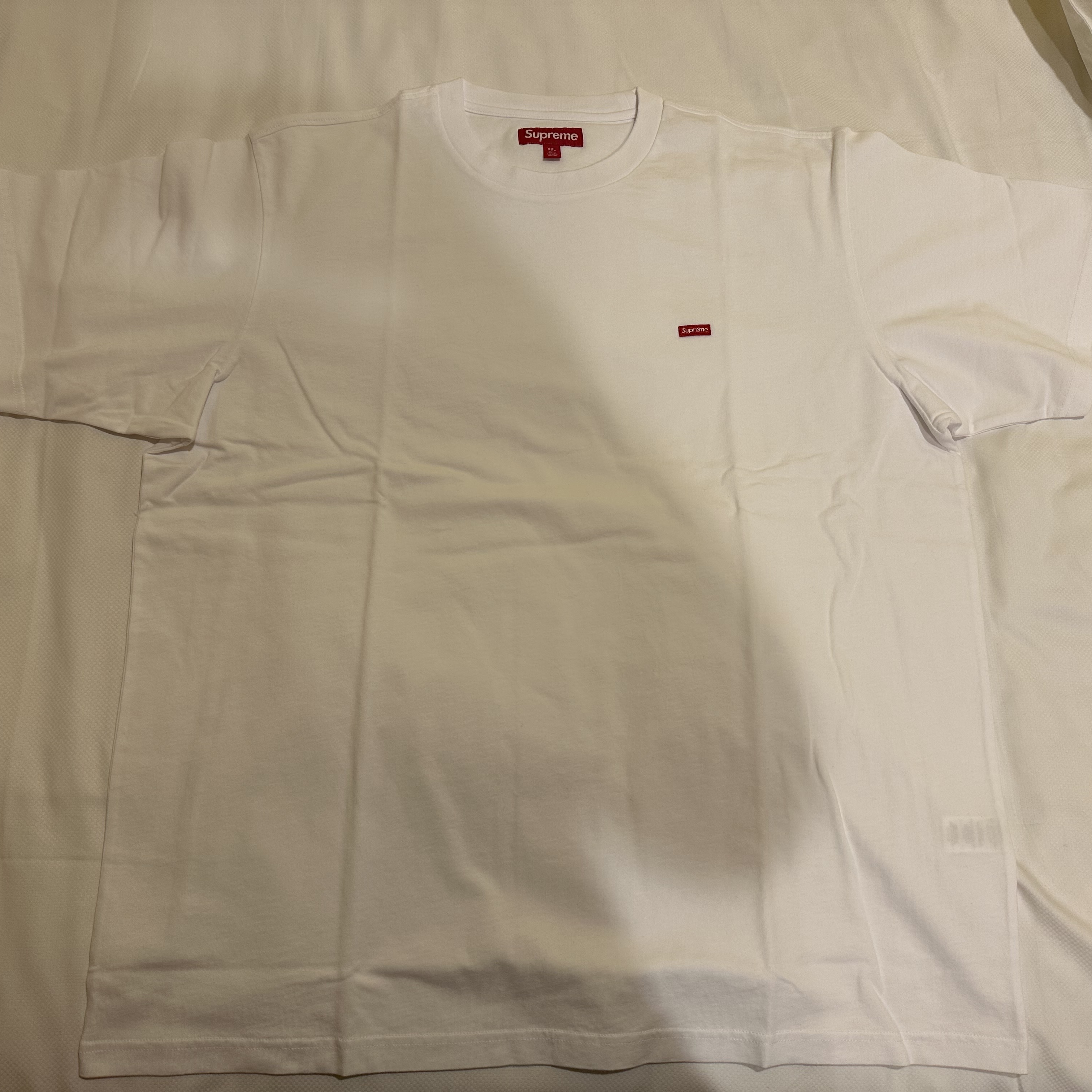Supreme Small Box T-Shirt White - 24FW 착용 스타일