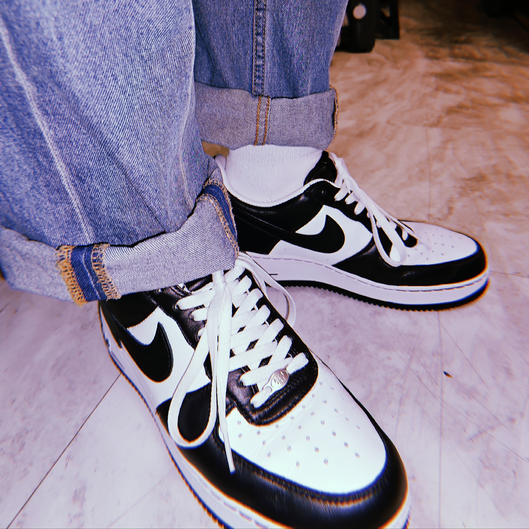 Nike x Terror Squad Air Force 1 Low QS Blackout 착용 스타일 - 1