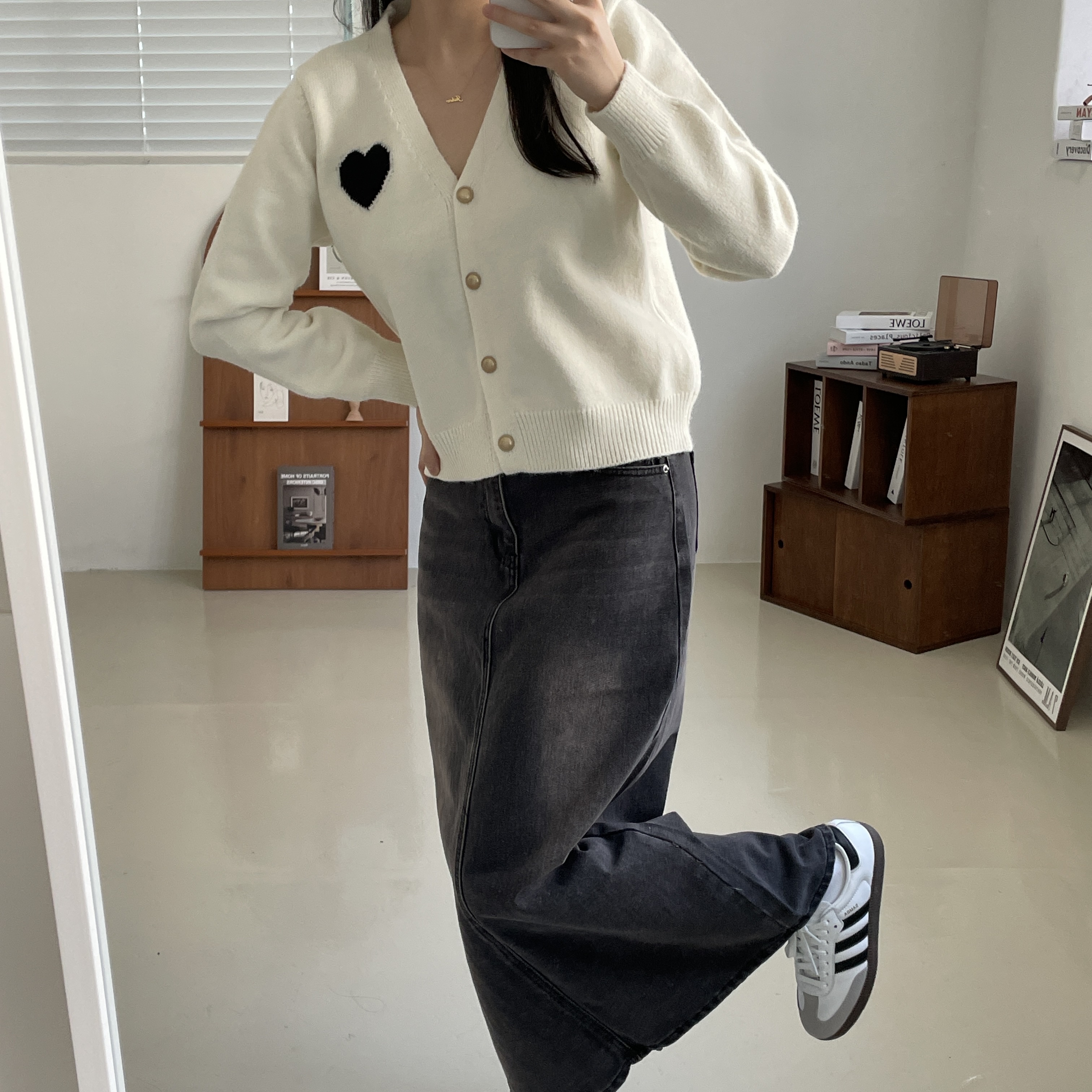 Adidas Samba OG Cloud White 착용 스타일 - 3
