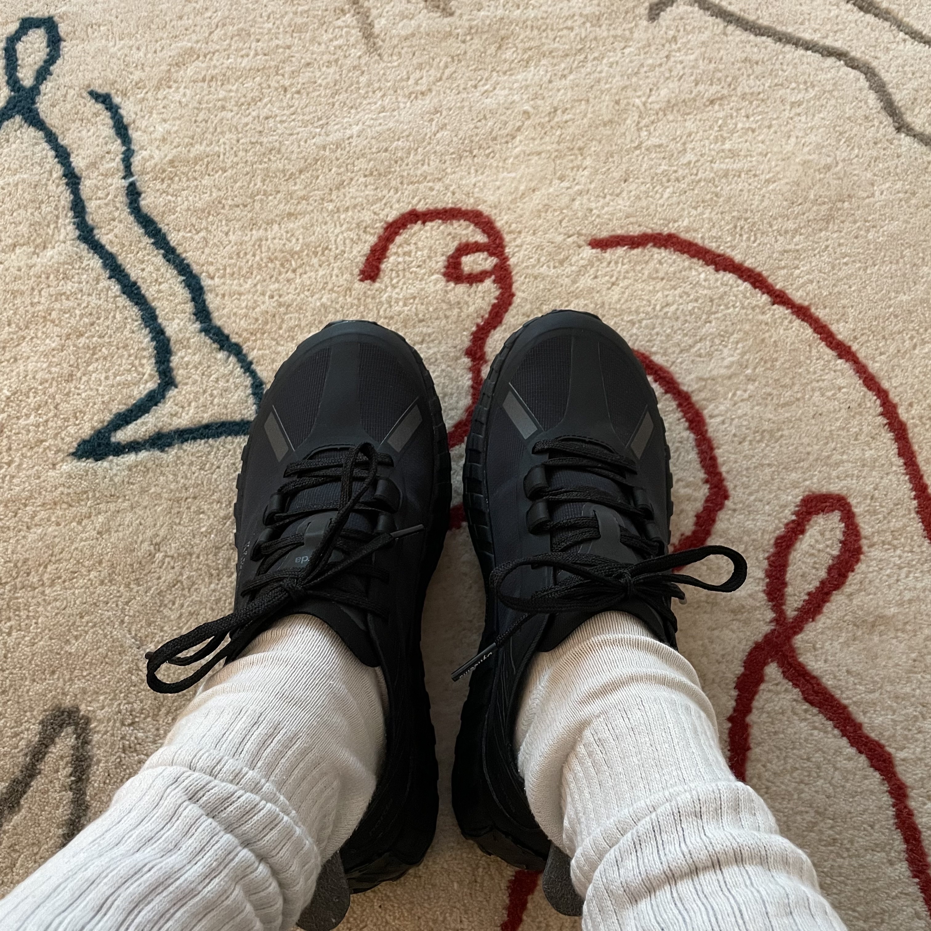 (W) Norda 001/A Stealth Black 착용 스타일 - 2