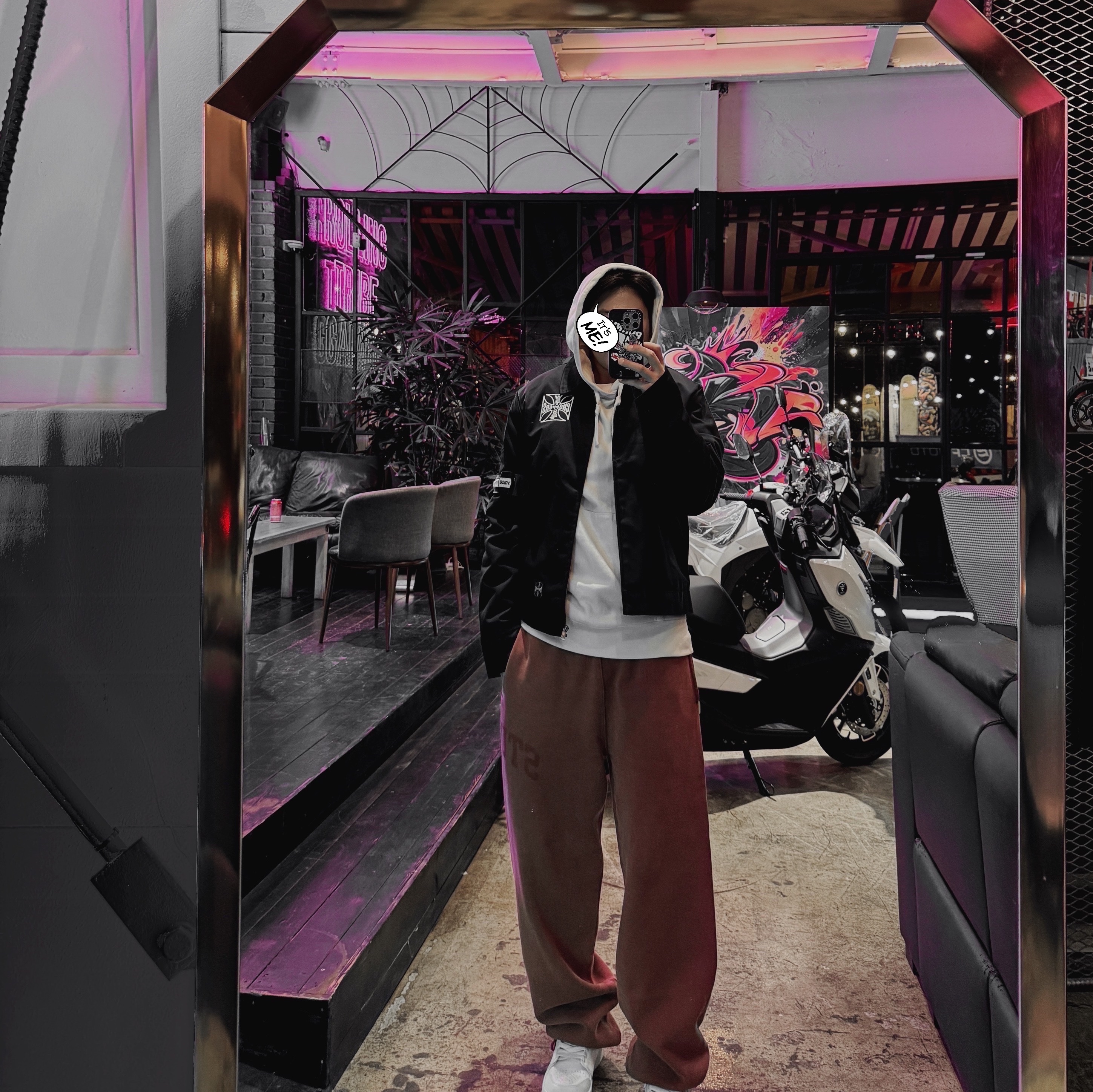 Stussy Faded Graphic Fleece Pants Washed Burgundy 착용 스타일