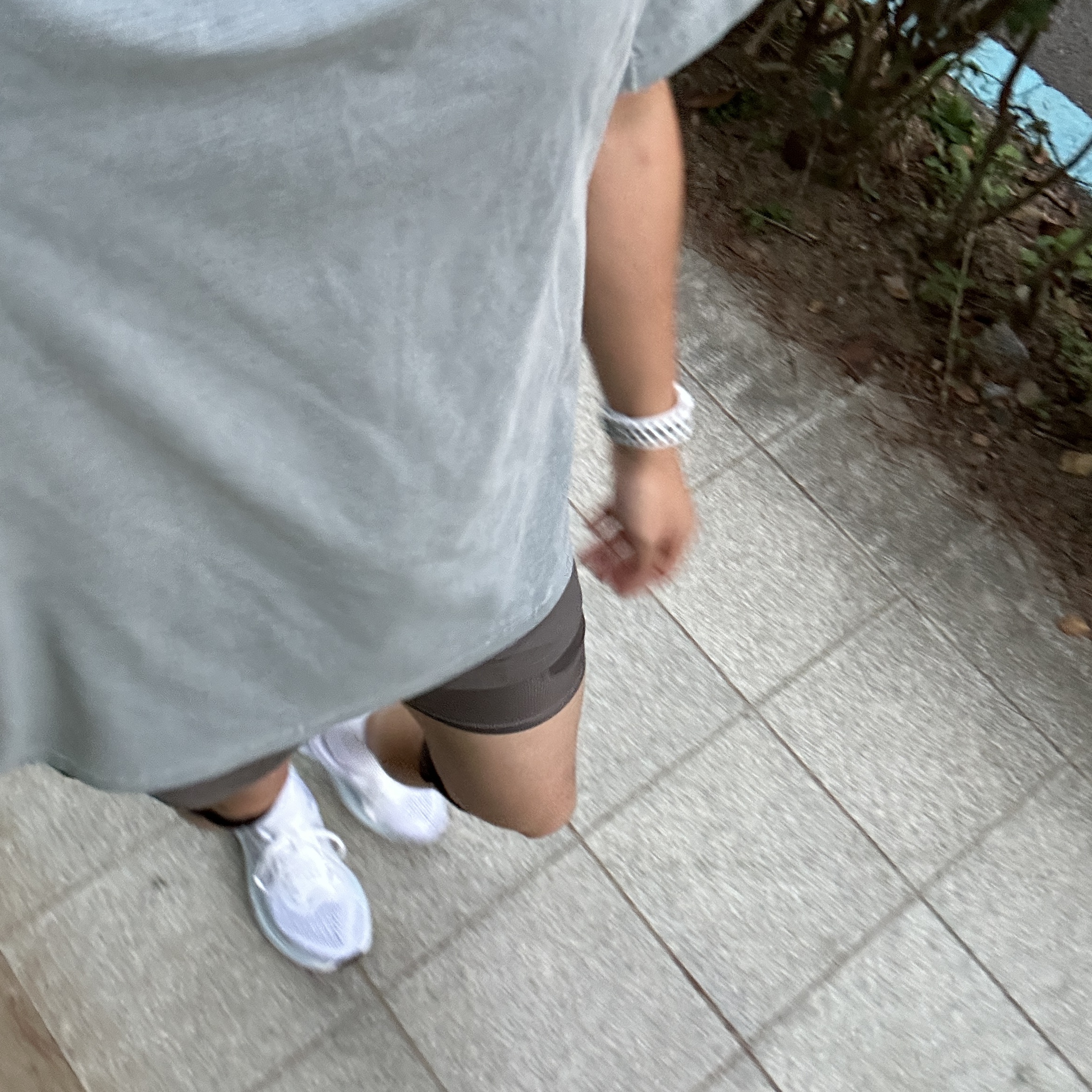 Asics Superblast 2 White Cool Grey 착용 스타일 - 3