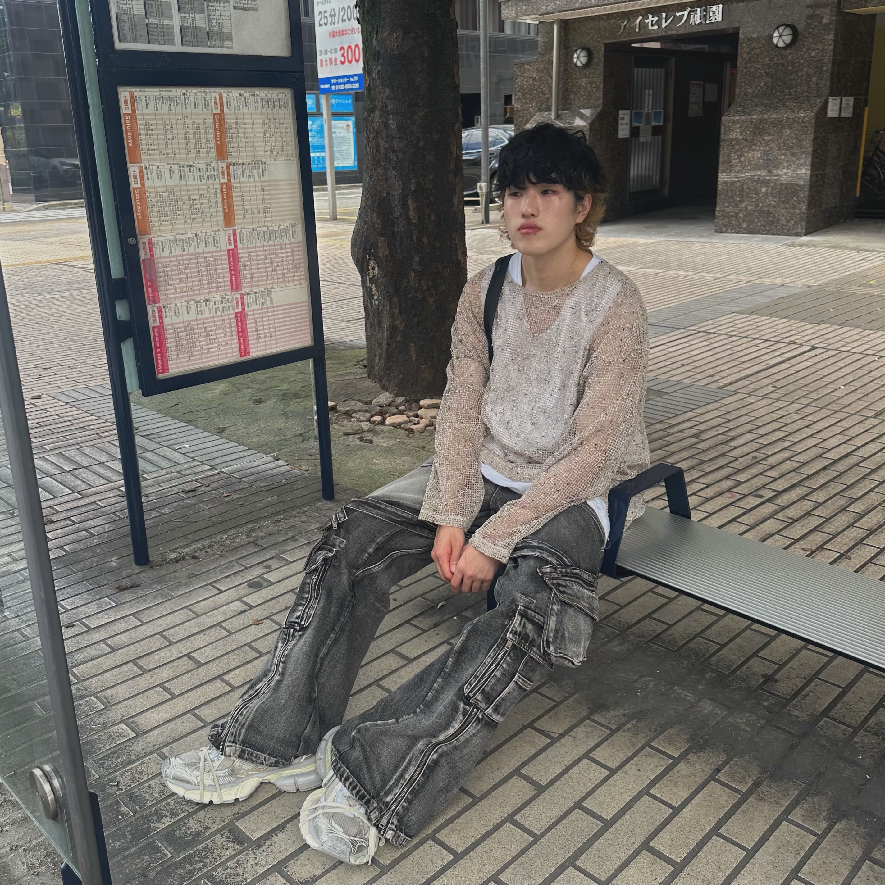 Balenciaga 3XL Sneakers Light Beige 착용 스타일 - 1
