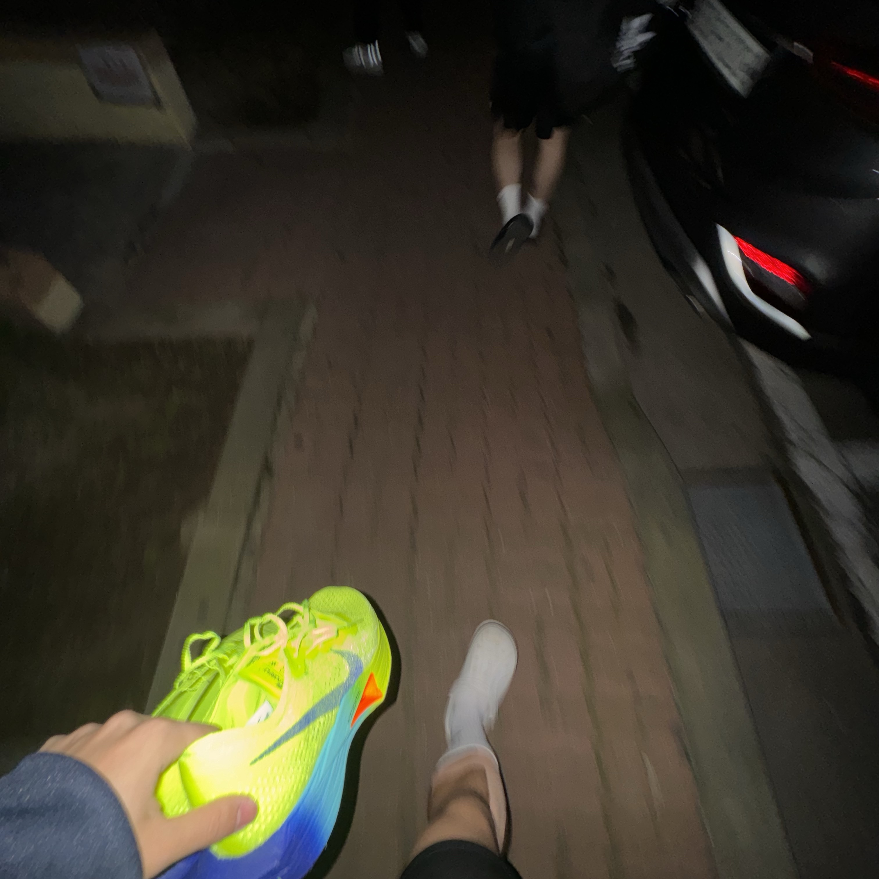Nike ZoomX Vaporfly Next% 3 Volt Scream Green 착용 스타일