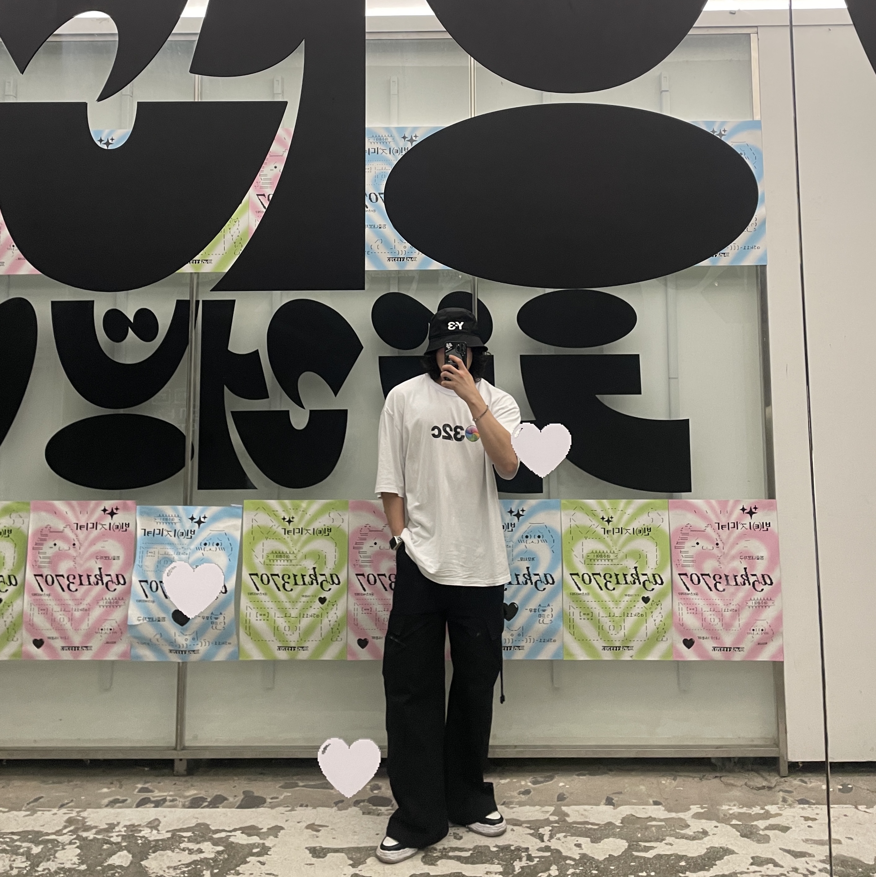 Y-3 Bucket Hat Black, Maison Mihara Yasuhiro Wayne OG Sole Leather Low-top Sneakers Black White 착용 스타일 - 4